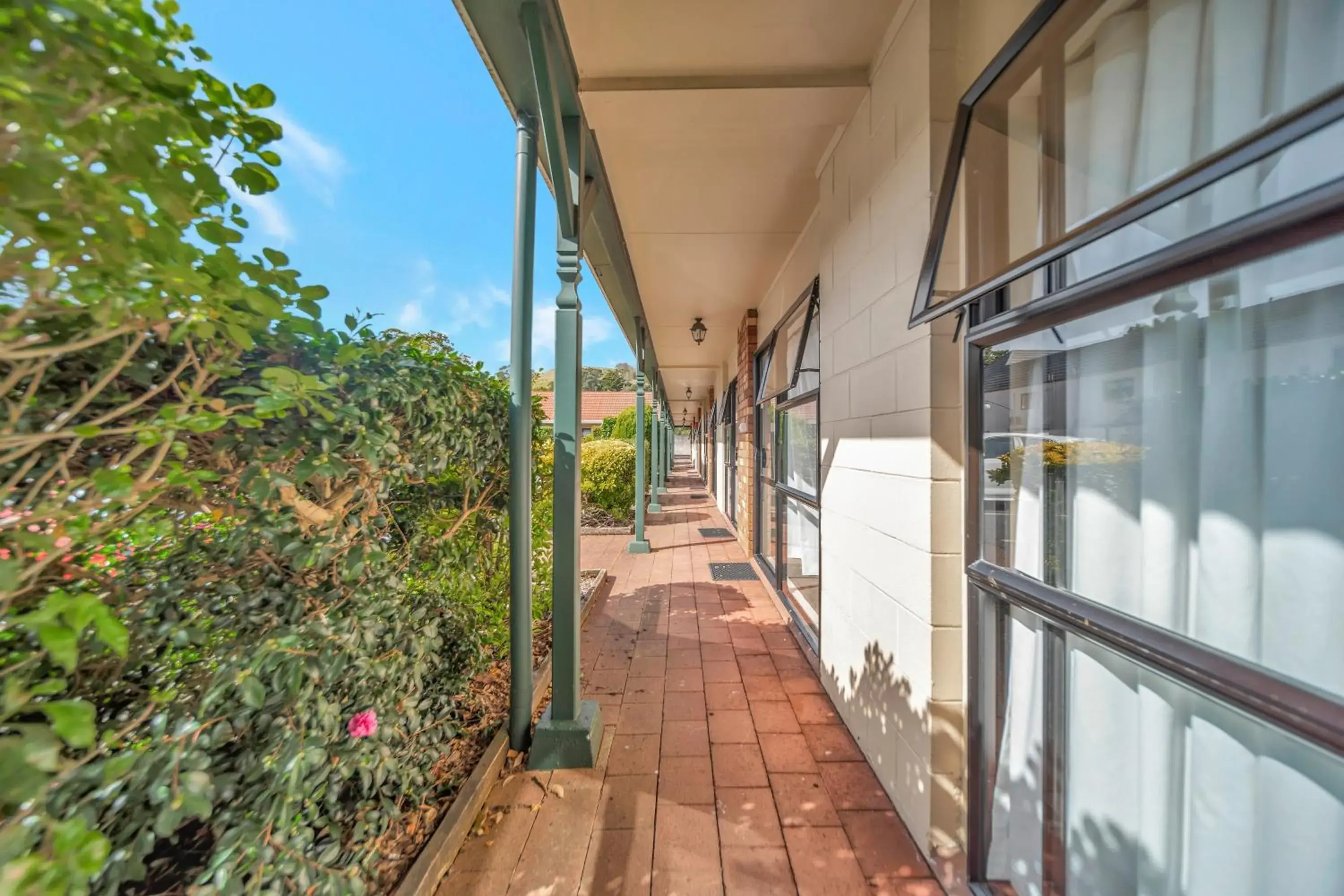 Balcony/Terrace in Tudor Court Motor Lodge Hotel