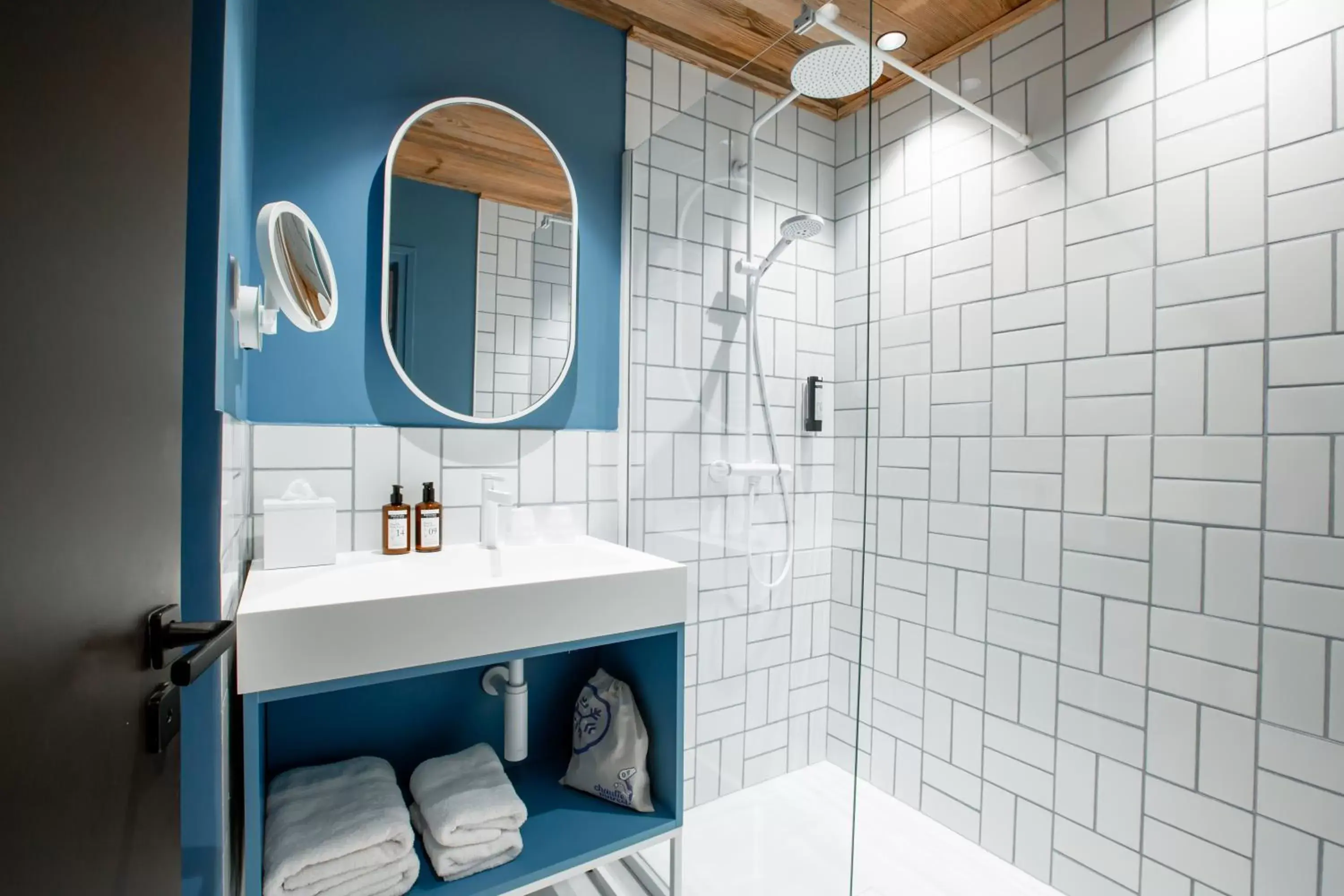 Bathroom in Hôtel Névé