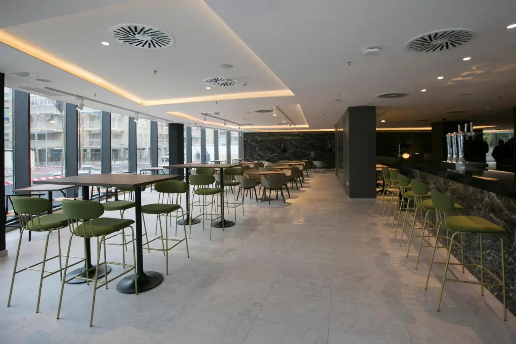 Property building in Senator Gandia Property building in Senator Gandia