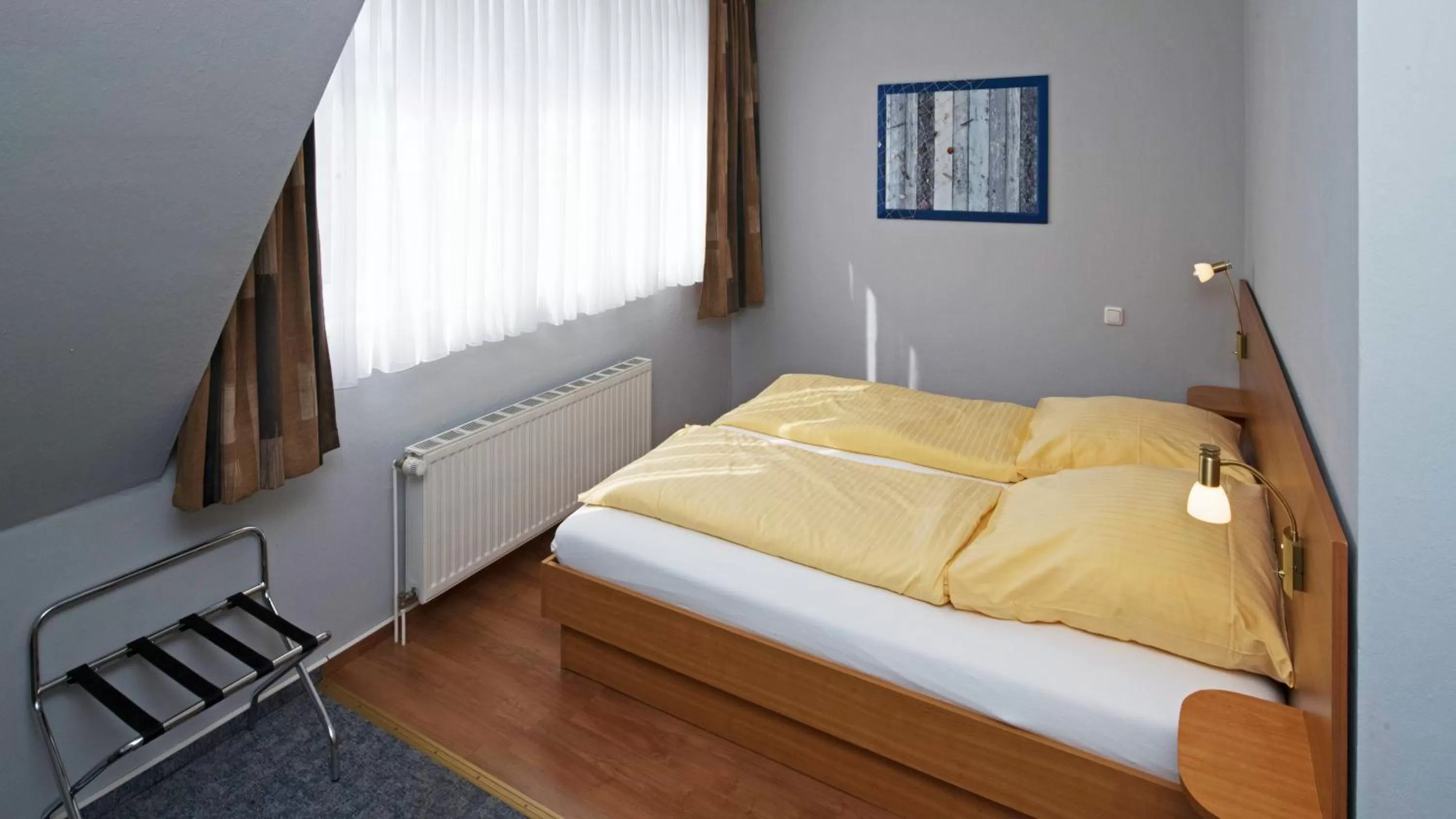 Bed in Achilleon III