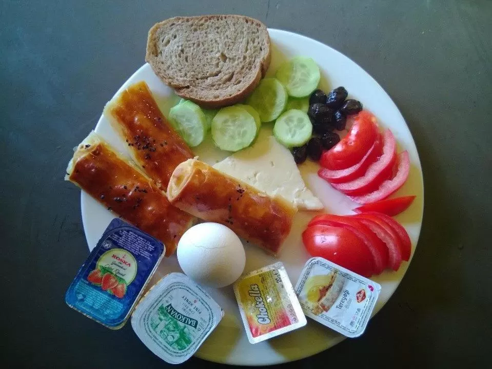 Food in Sunrise Hotel