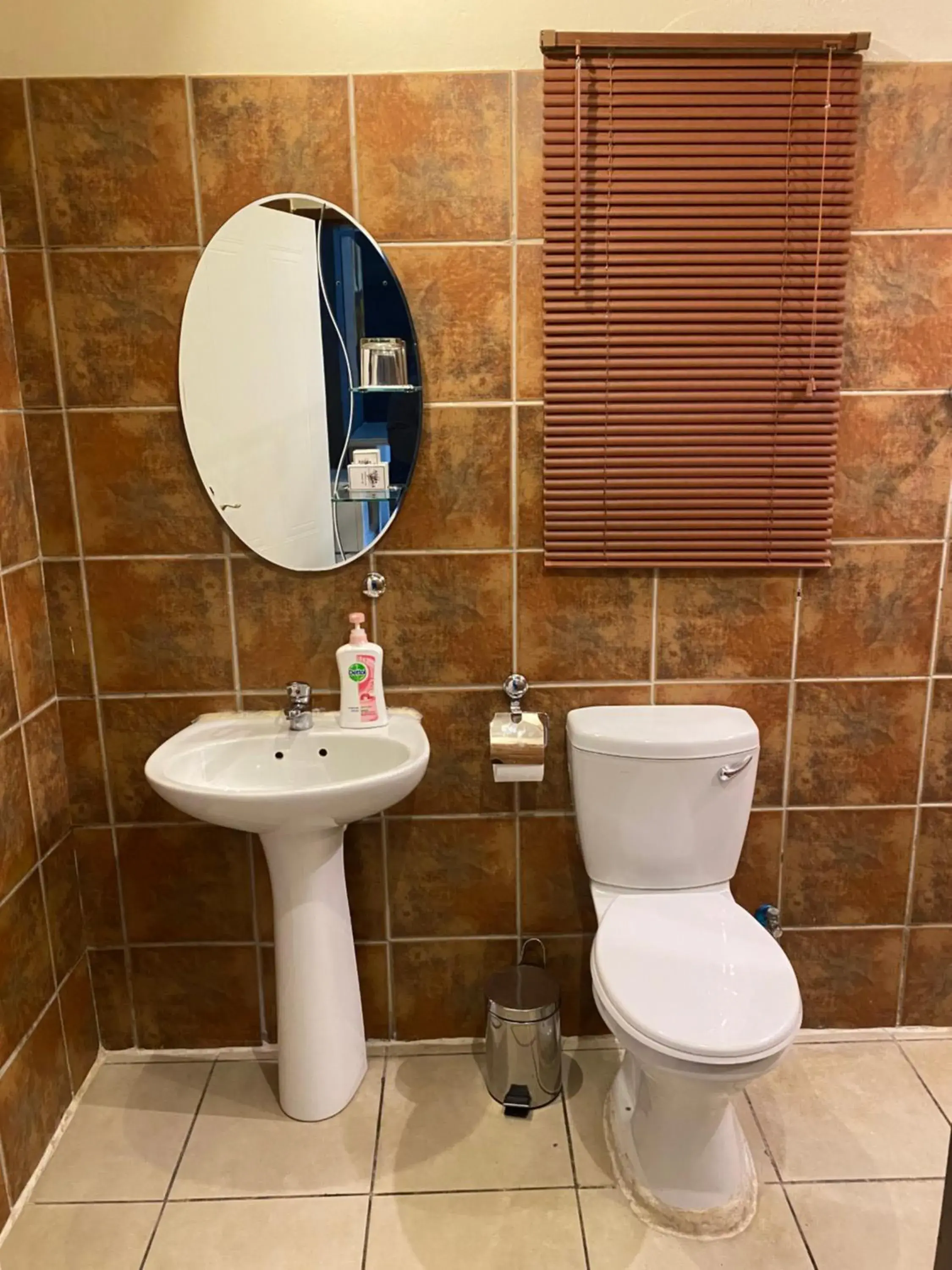 Toilet, Bathroom in Marion Lodge