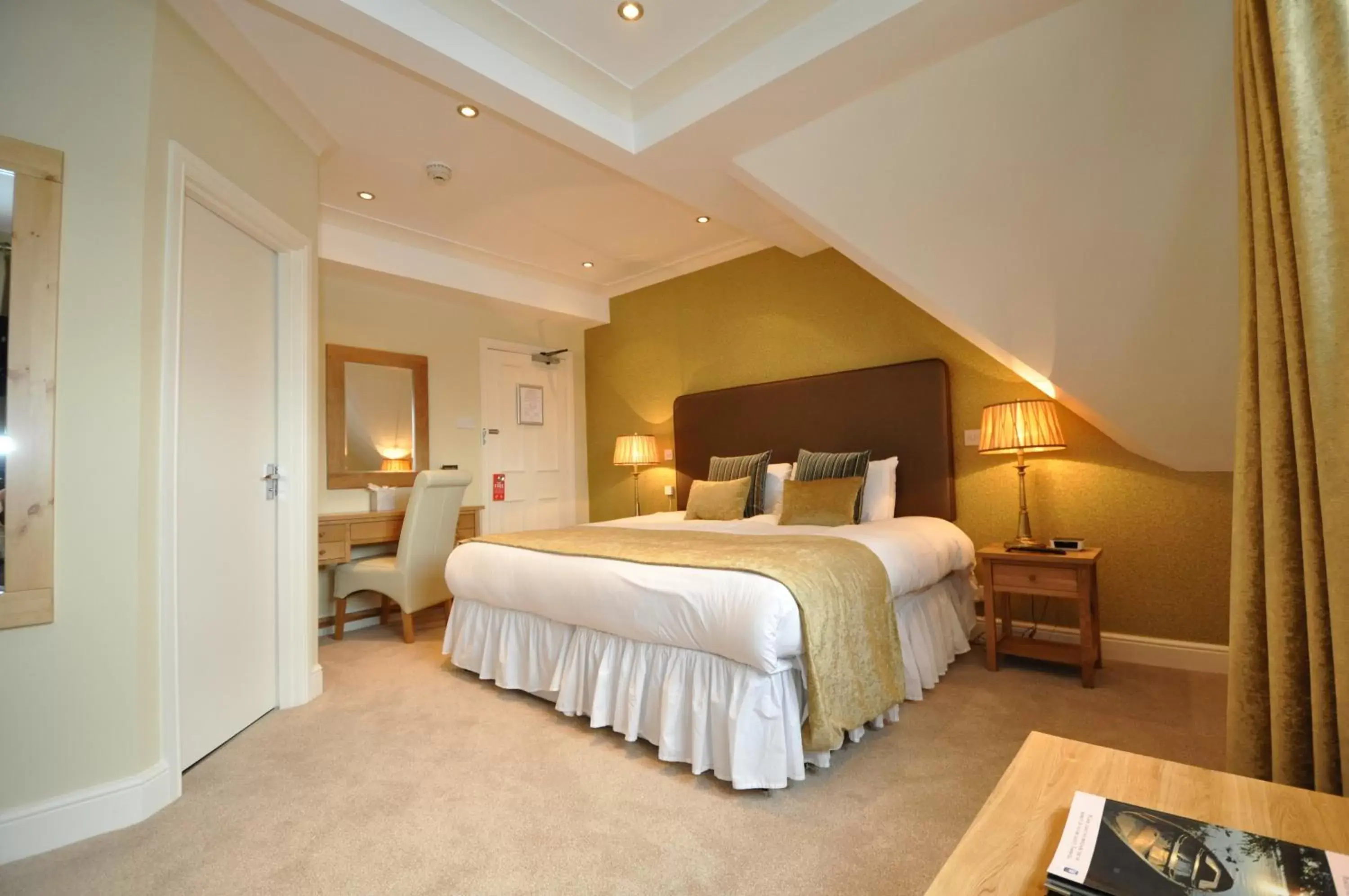 Bedroom, Bed in Beech Hill Hotel & Spa