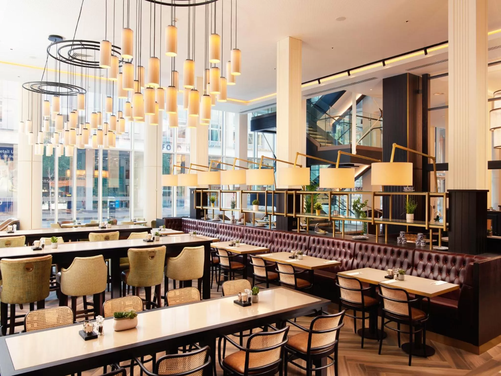 Restaurant/places to eat in Grand Central Hotel Belfast