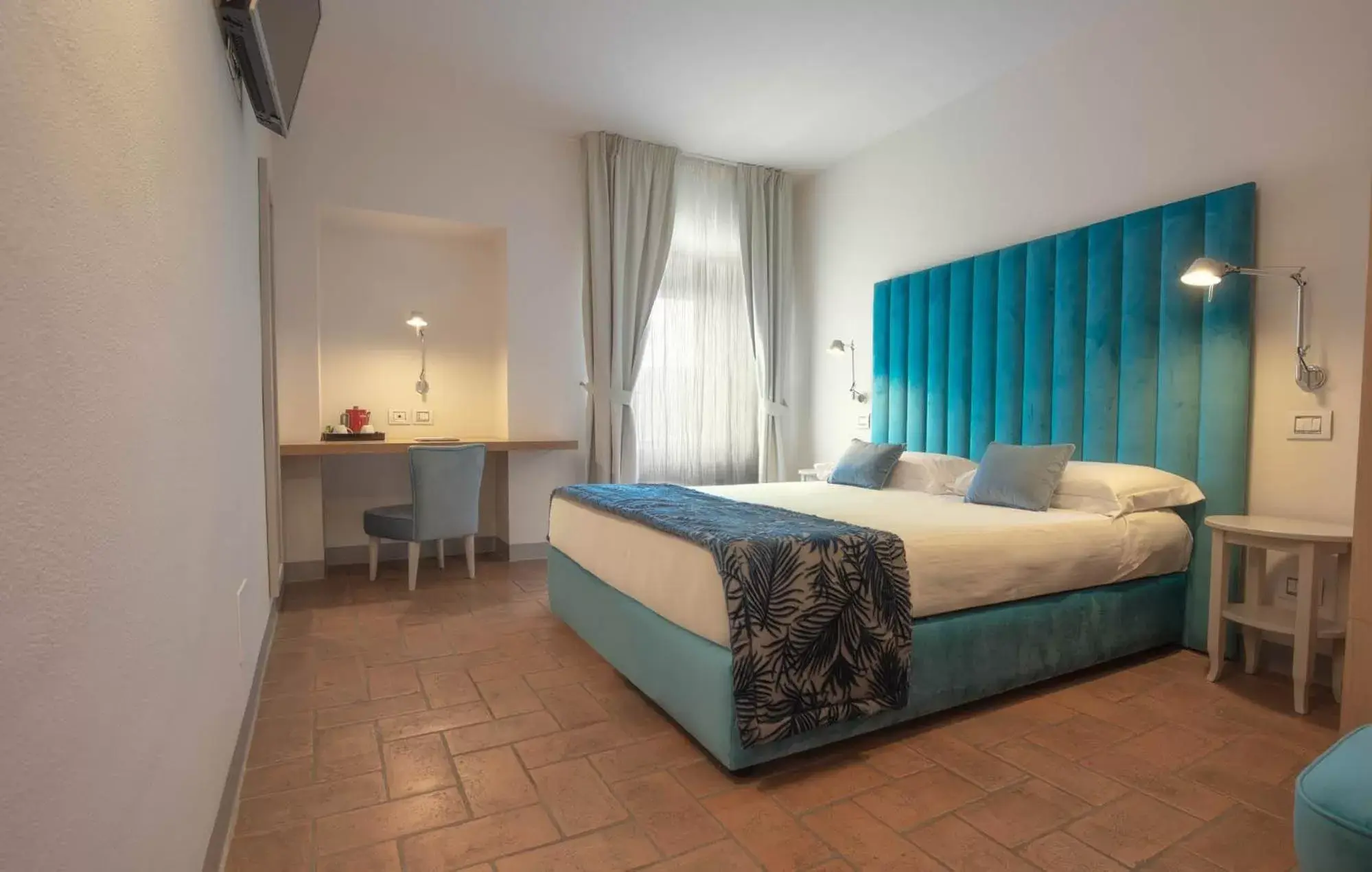 Bedroom, Bed in Hotel Sorella Luna