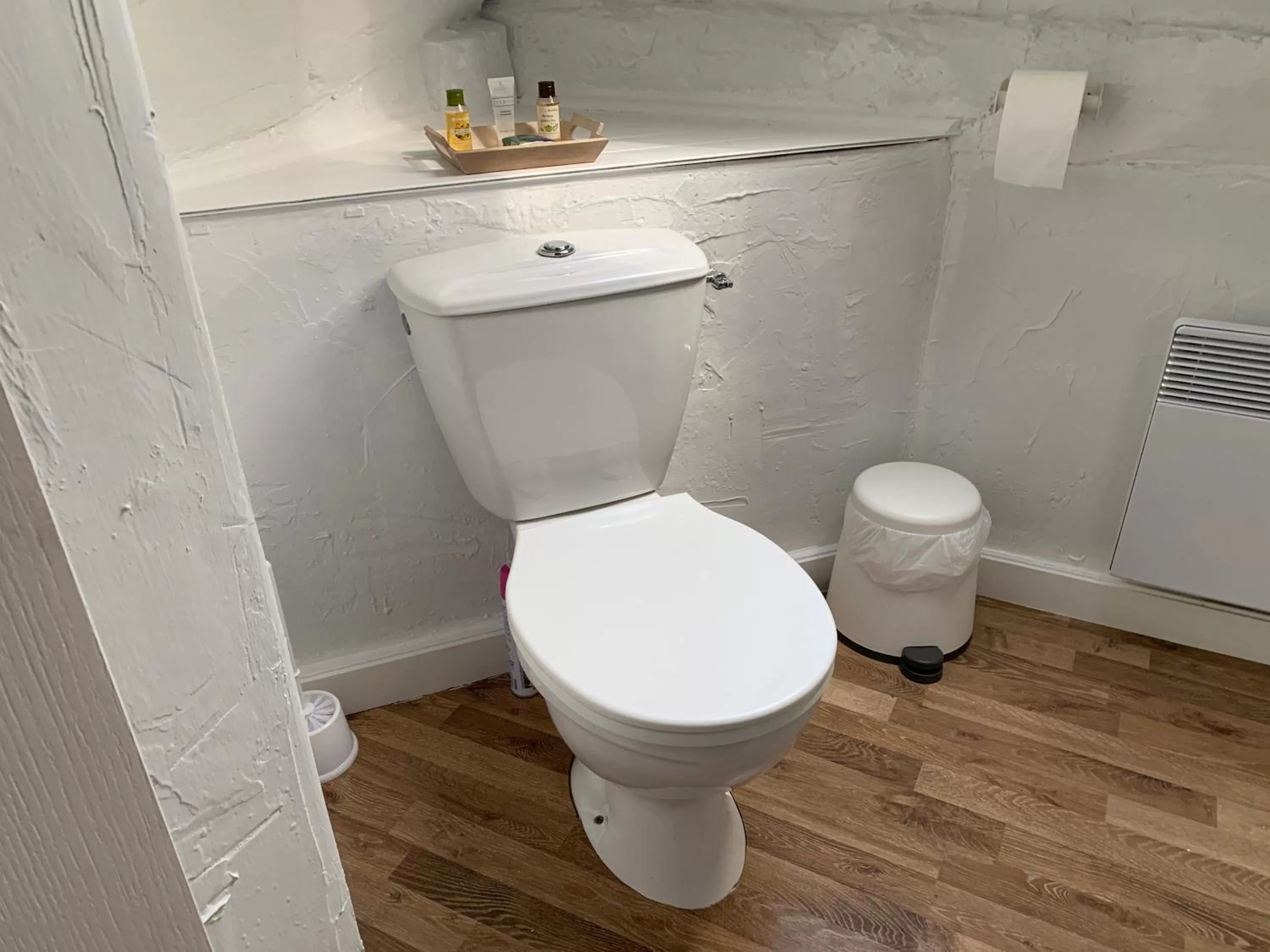 Bathroom in Le Bas Chesnay Chambres D'Hotes Domfront en Poiraie