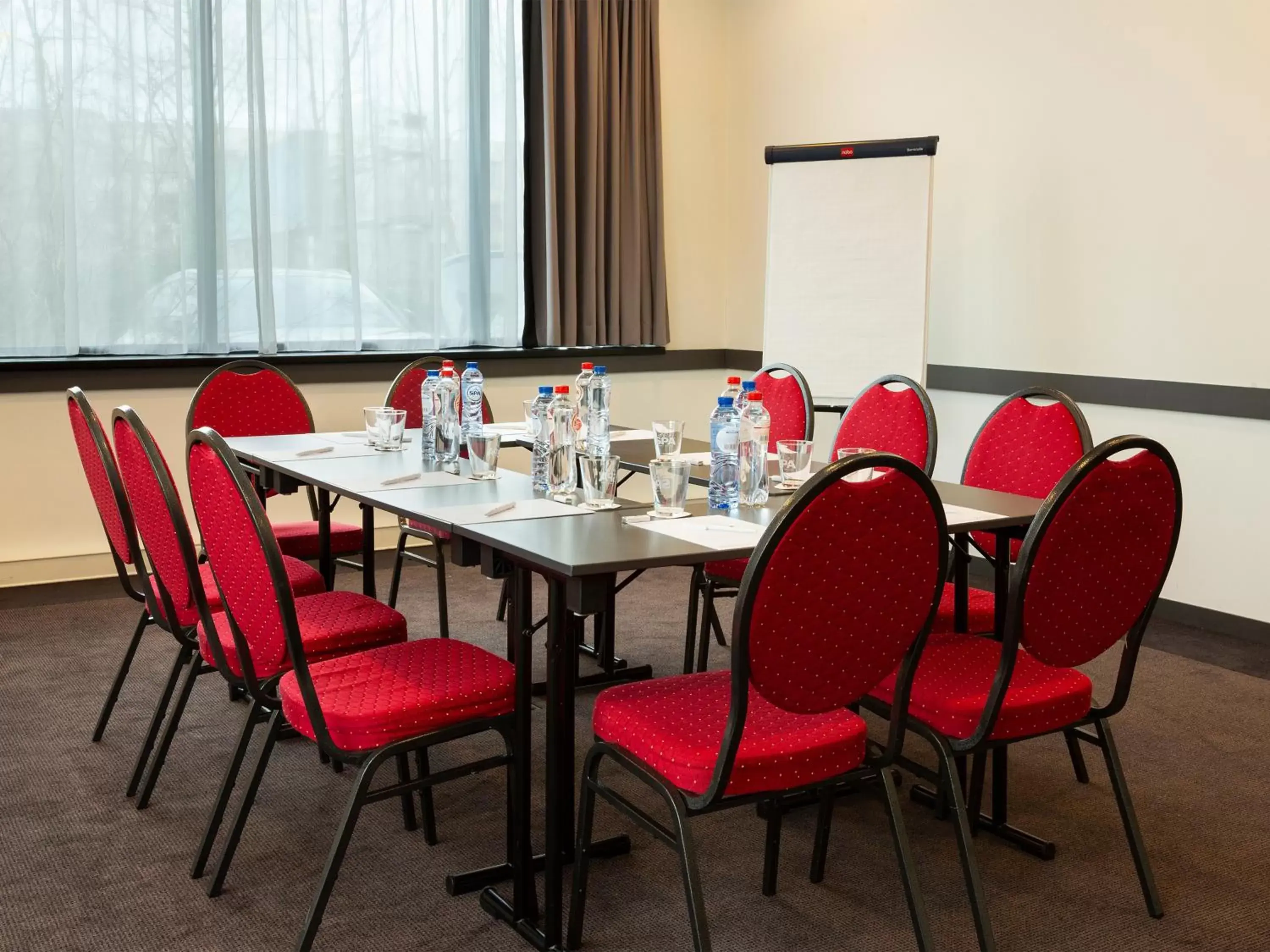 Meeting/conference room in Hotel Ramada Brussels Woluwe