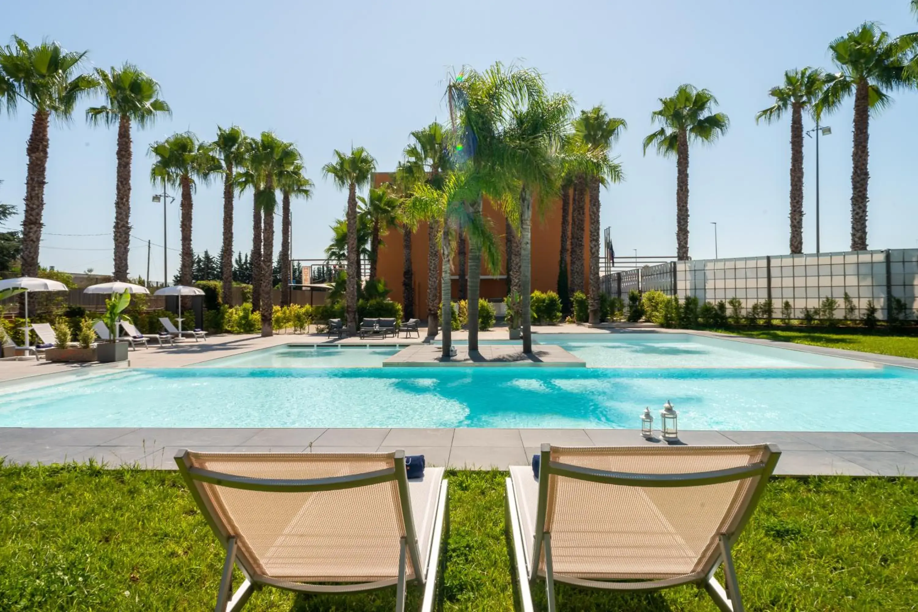 Swimming Pool in Sanlu Hotel