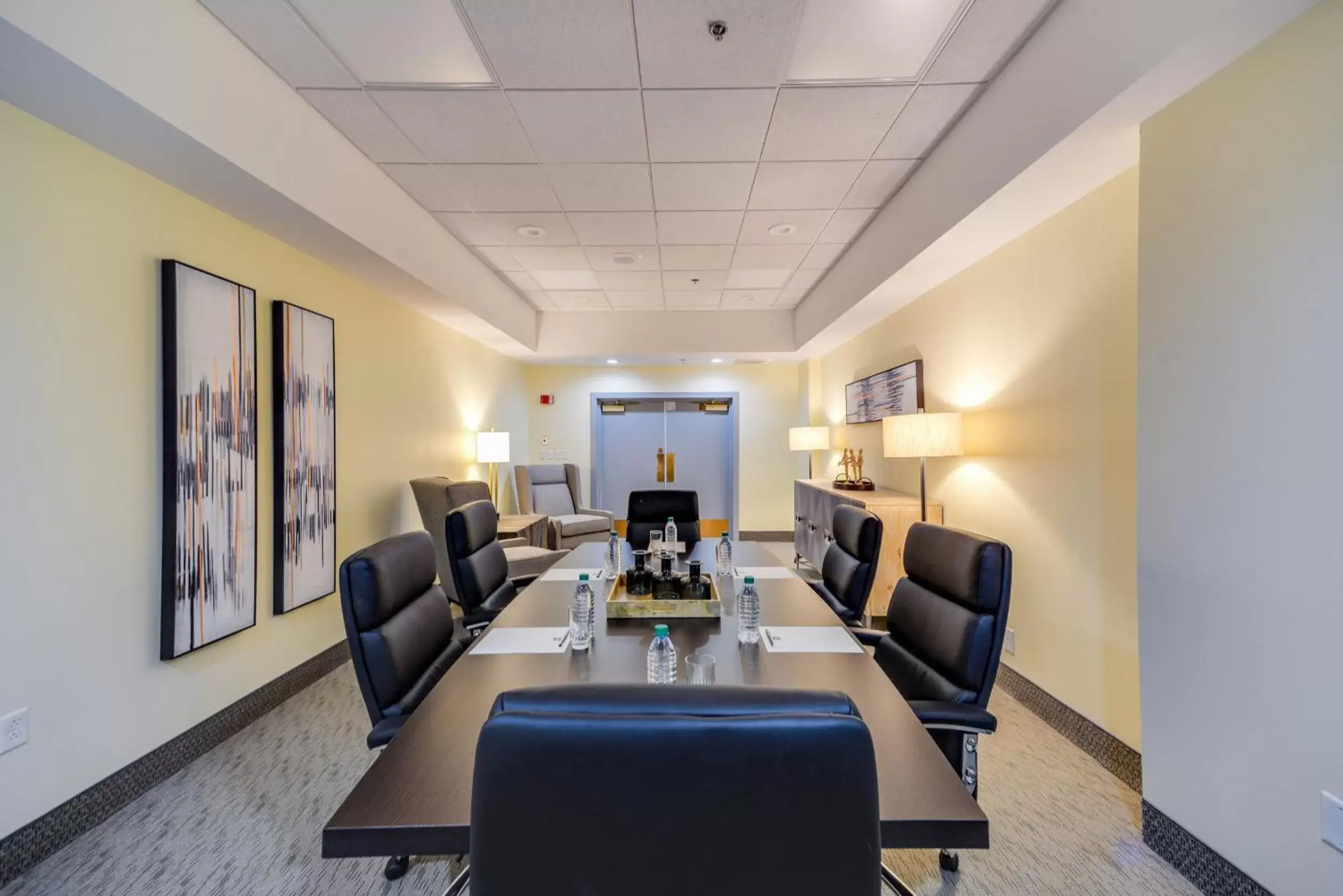 Business facilities in Saint Louis Airport Hotel