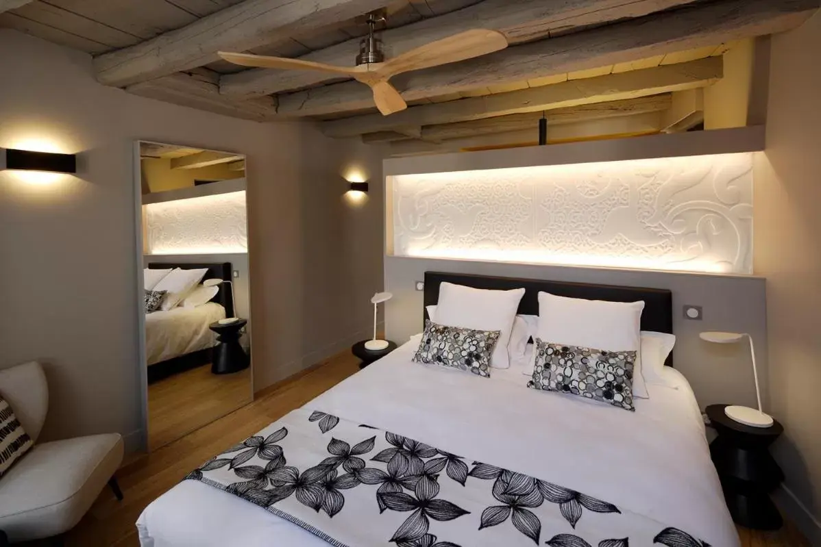 Bedroom, Bed in Les Maisons du Pont