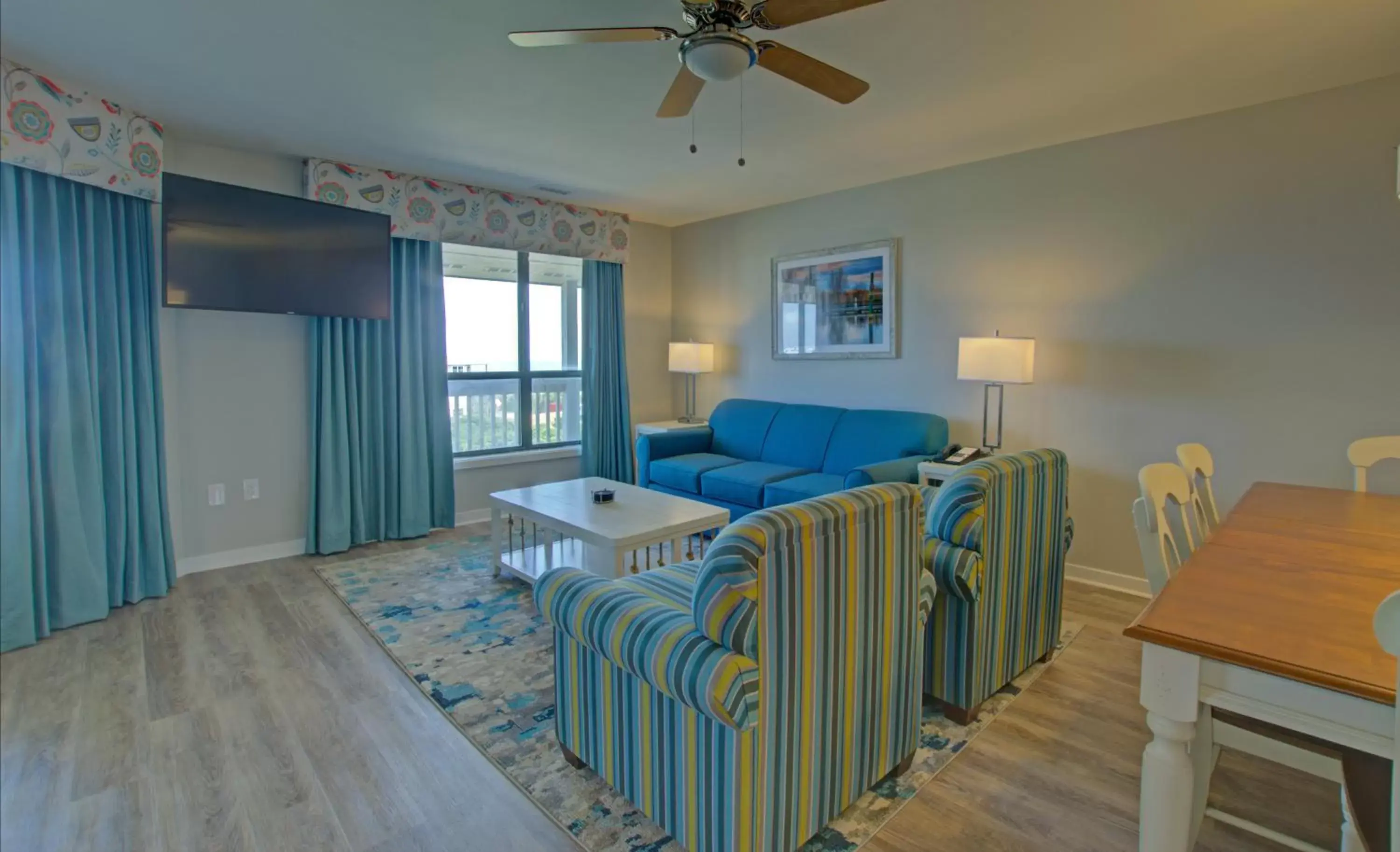 Living room, Seating Area in Atlantic Beach Resort, a Ramada by Wyndham