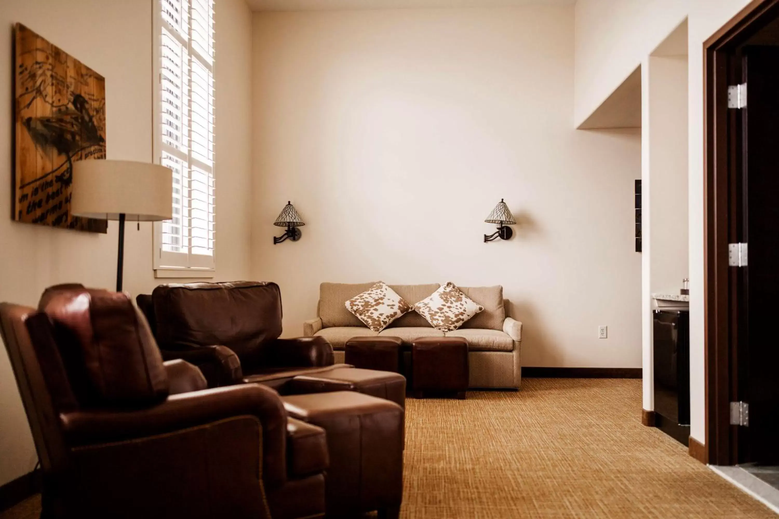 Queen Room with Two Queen Beds and Sofa Bed in Tailwater Lodge Altmar, Tapestry Collection By Hilton Queen Room with Two Queen Beds and Sofa Bed in Tailwater Lodge Altmar, Tapestry Collection By Hilton