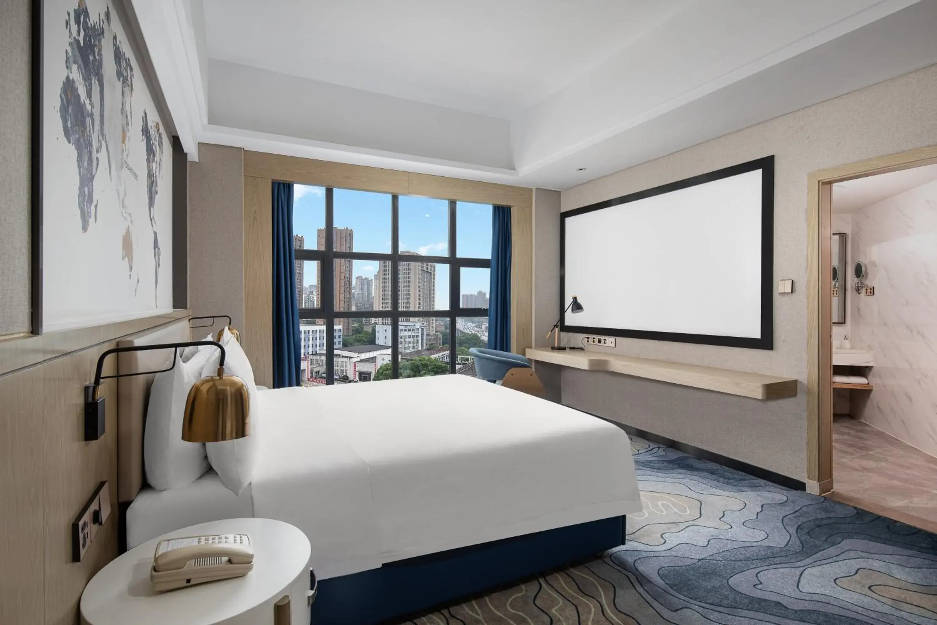 Deluxe King Room in Ramada by Wyndham Changsha Tianxin Deluxe King Room in Ramada by Wyndham Changsha Tianxin