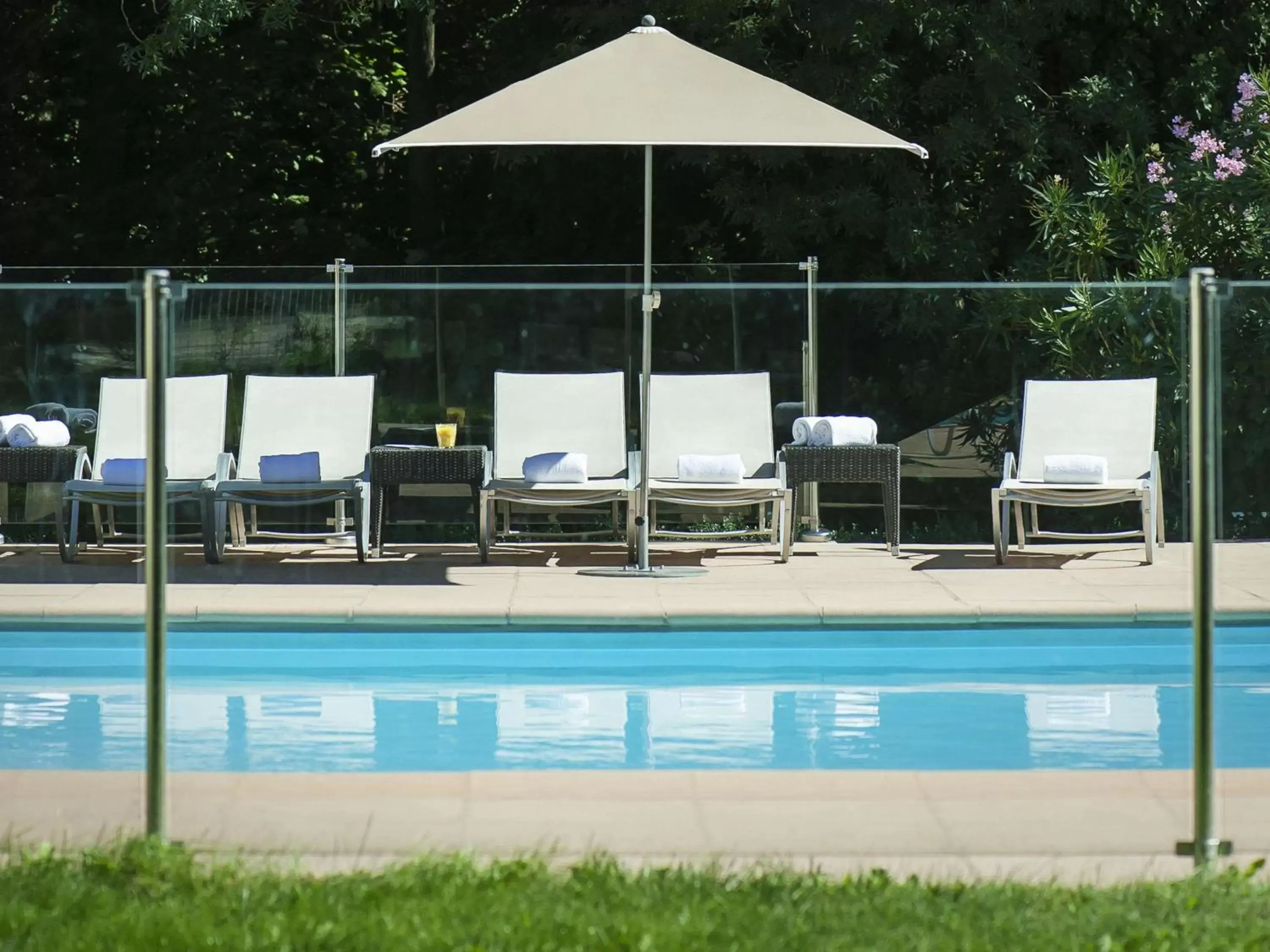 Other, Swimming Pool in Novotel Valence Sud