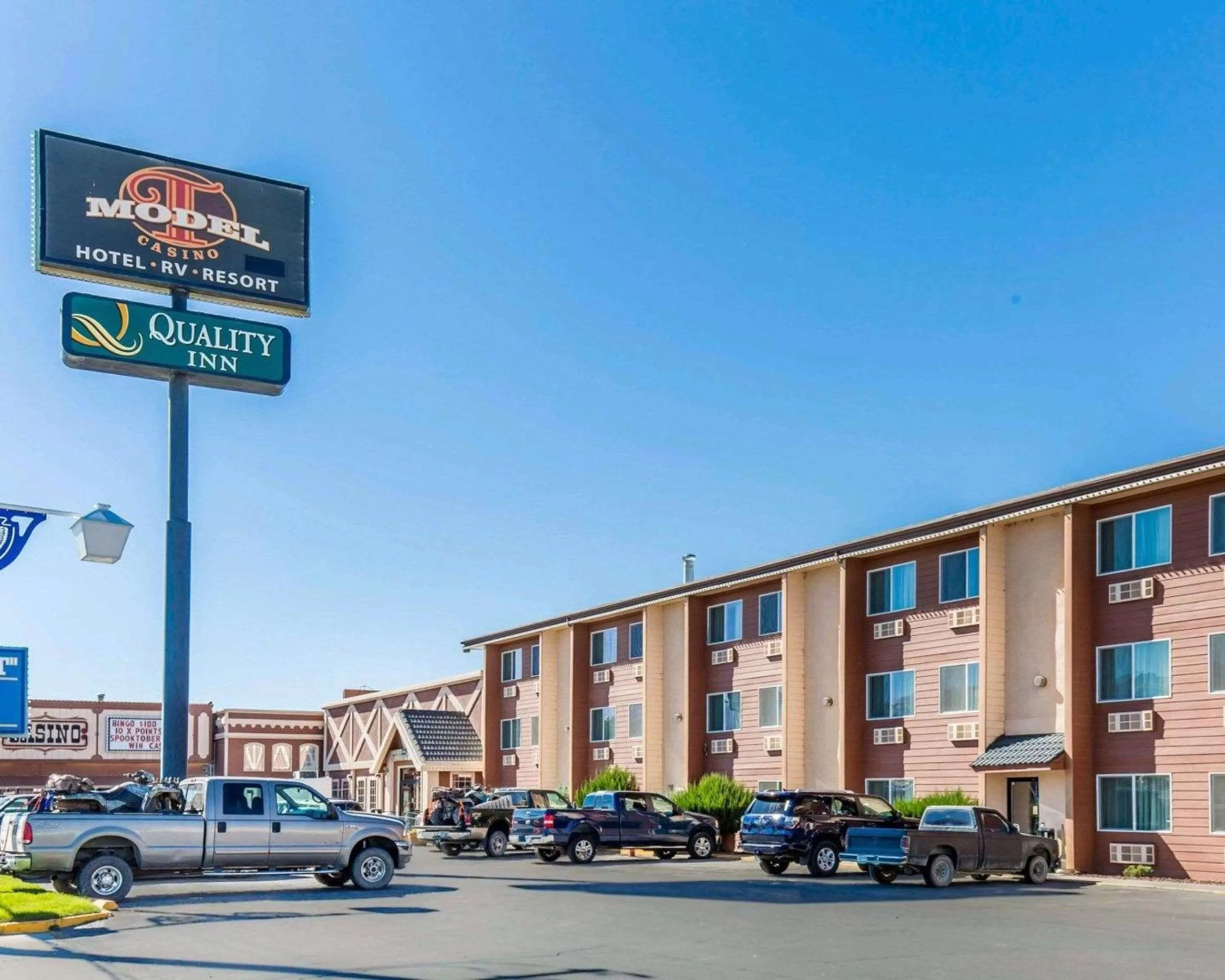 Property building in Quality Inn Winnemucca - Model T Casino