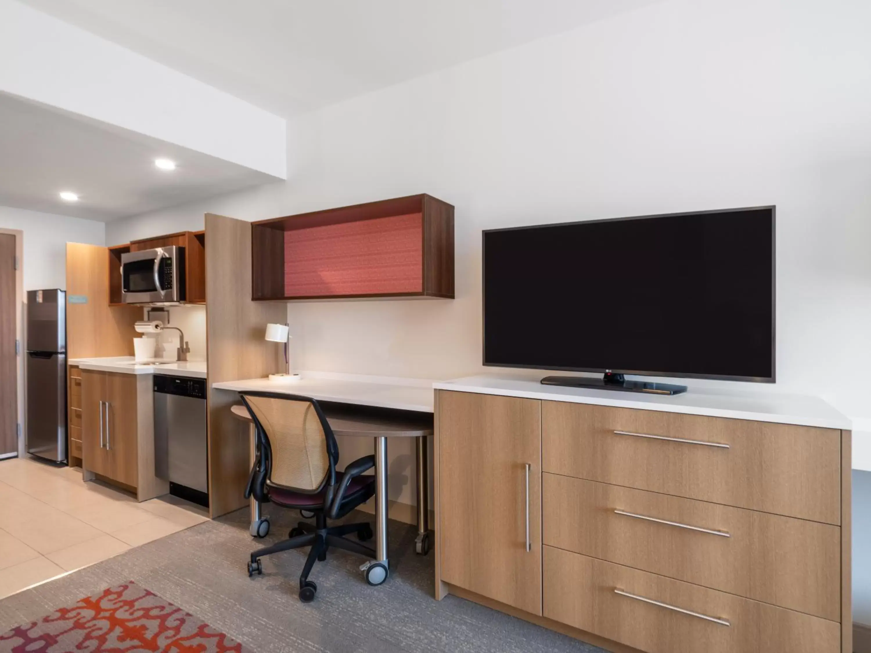 TV/Entertainment Center in Home2 Suites By Hilton Santa Rosa Beach