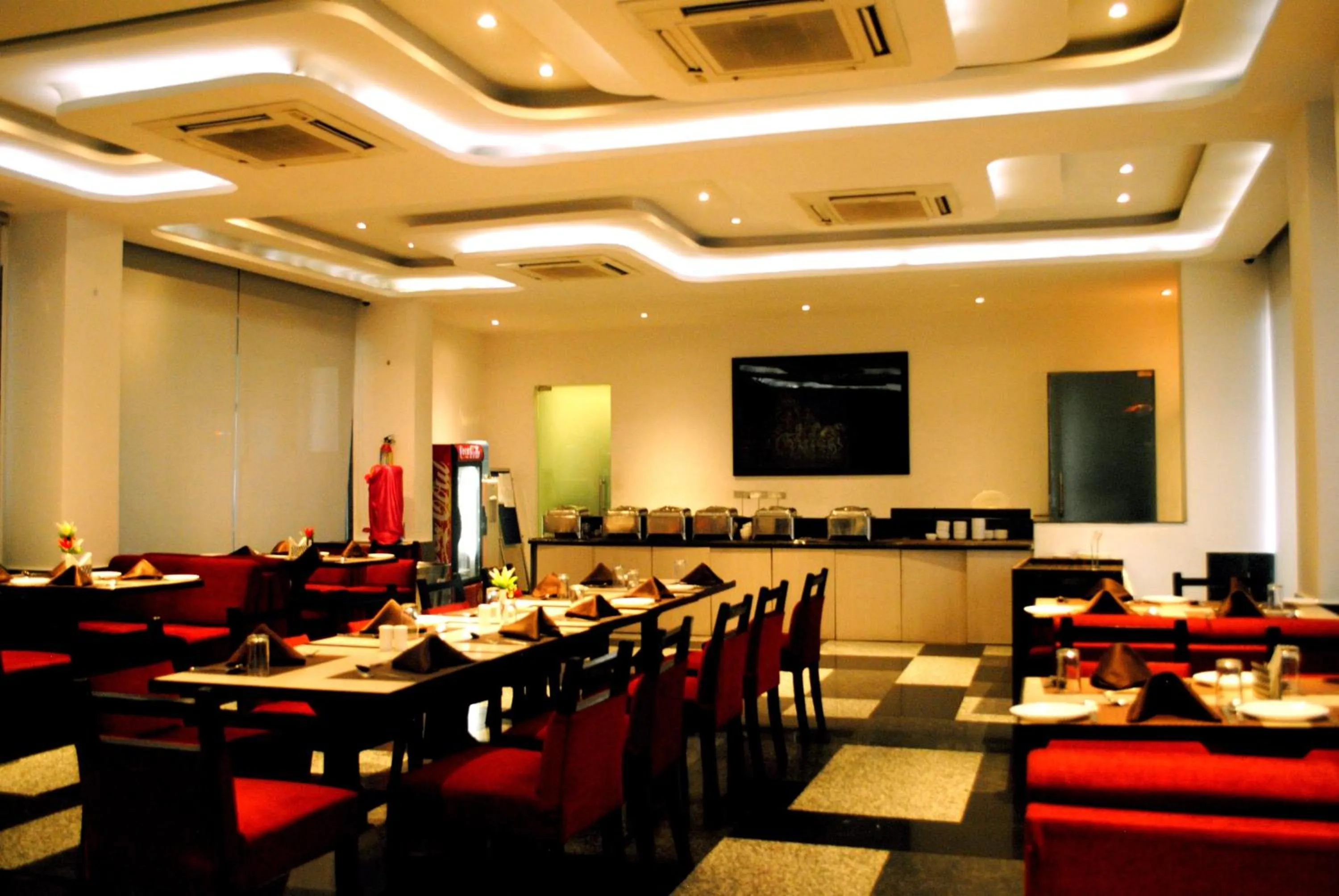 Restaurant/places to eat in The Park Classic