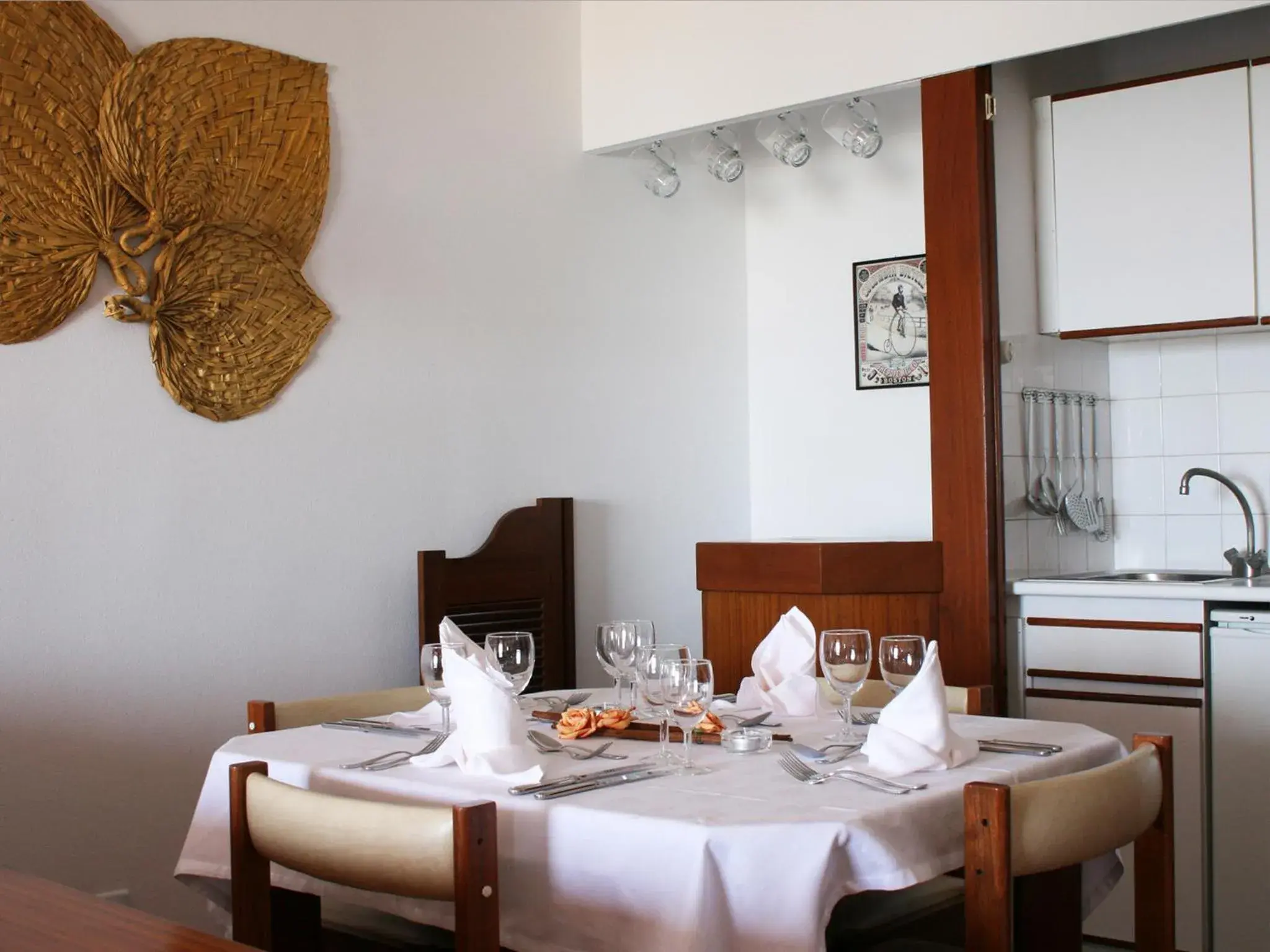 Kitchen or kitchenette, Restaurant/Places to Eat in Dom Pedro Portobelo