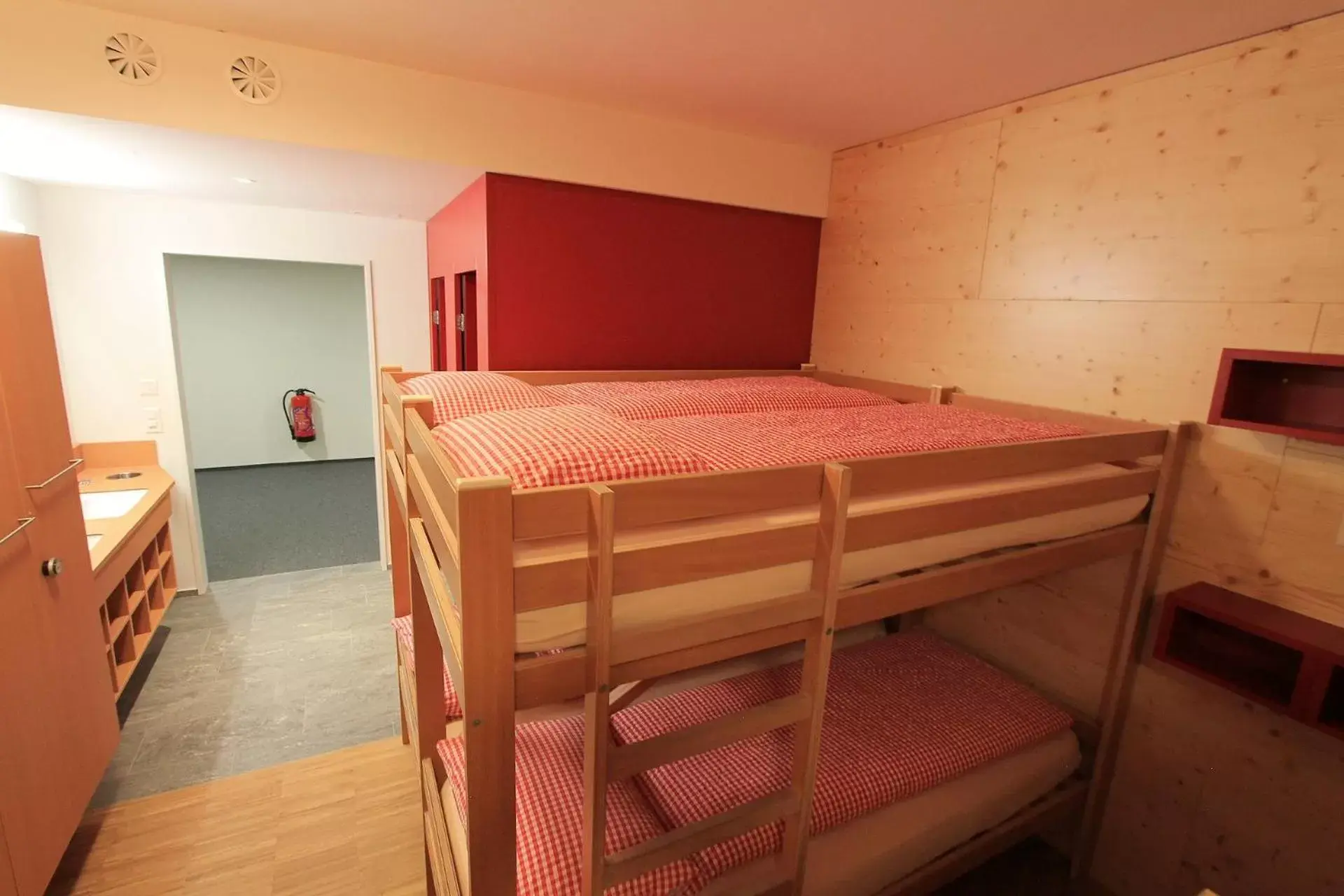Bunk Bed in Hotel Espen