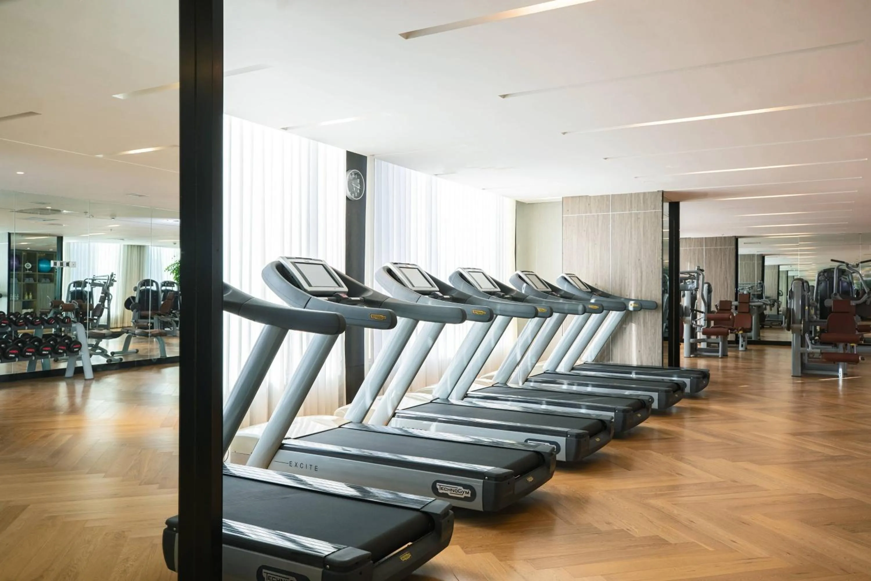 Fitness centre/facilities in Renaissance Shenyang West Hotel