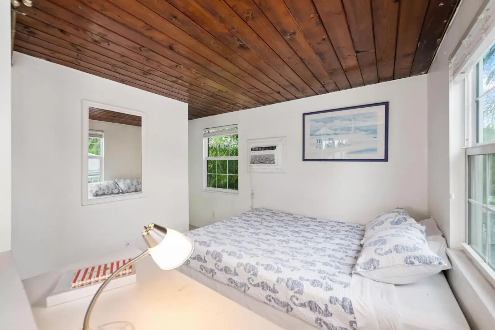 Bed in Seahorse Beach Bungalows