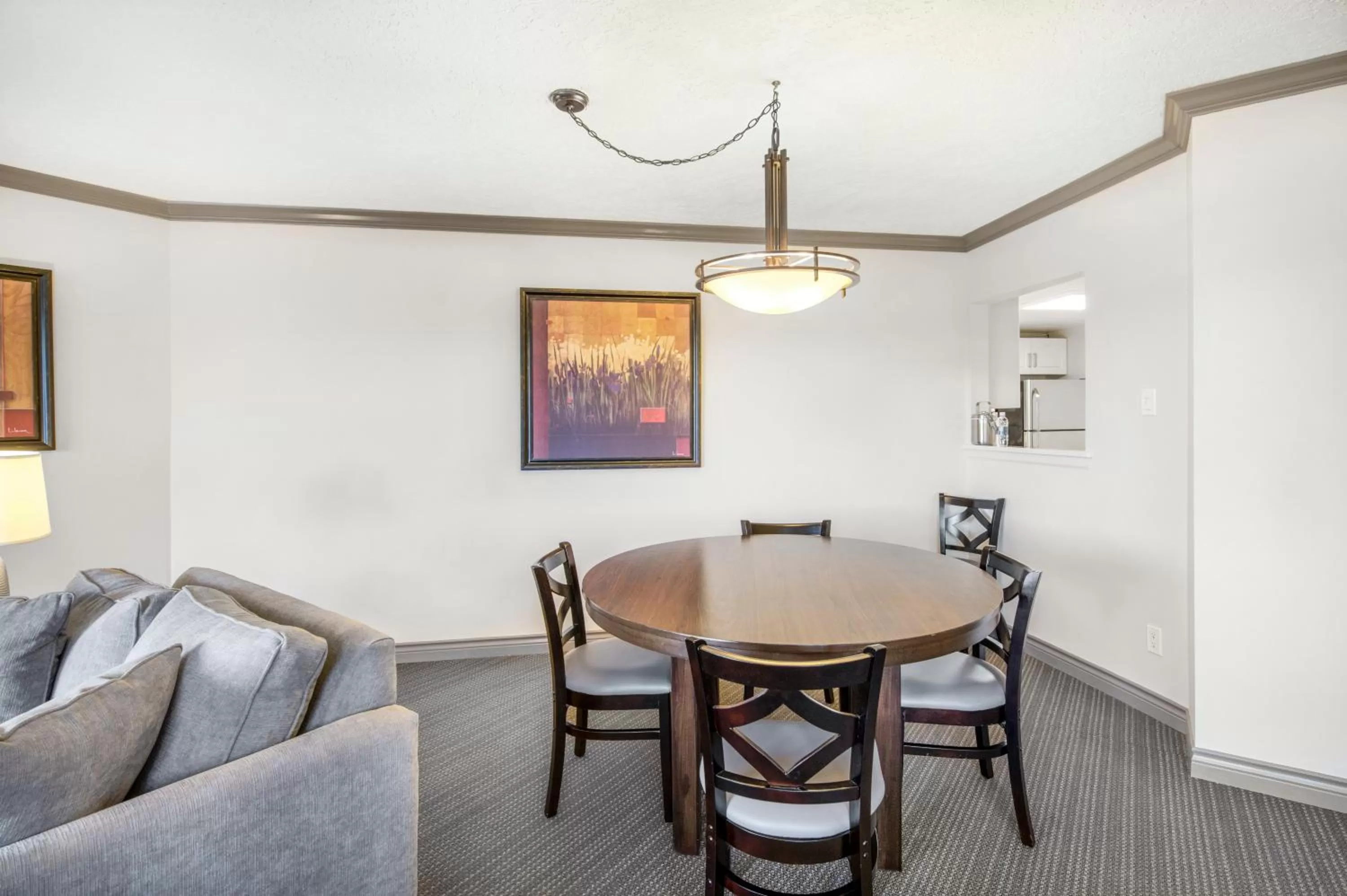 Dining area in Victoria Regent Waterfront Hotel & Suites