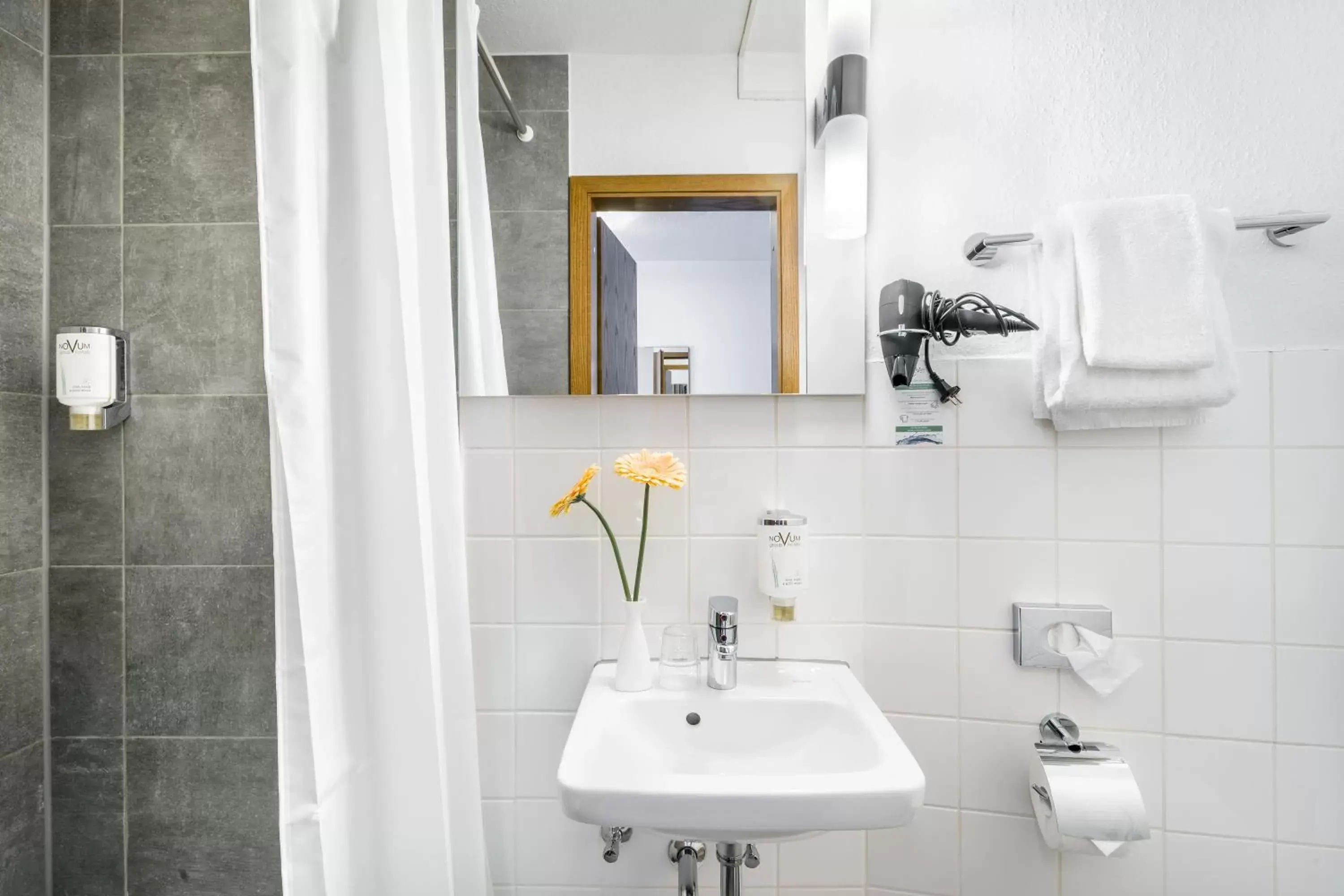 Bathroom in Signature Hotel Astoria