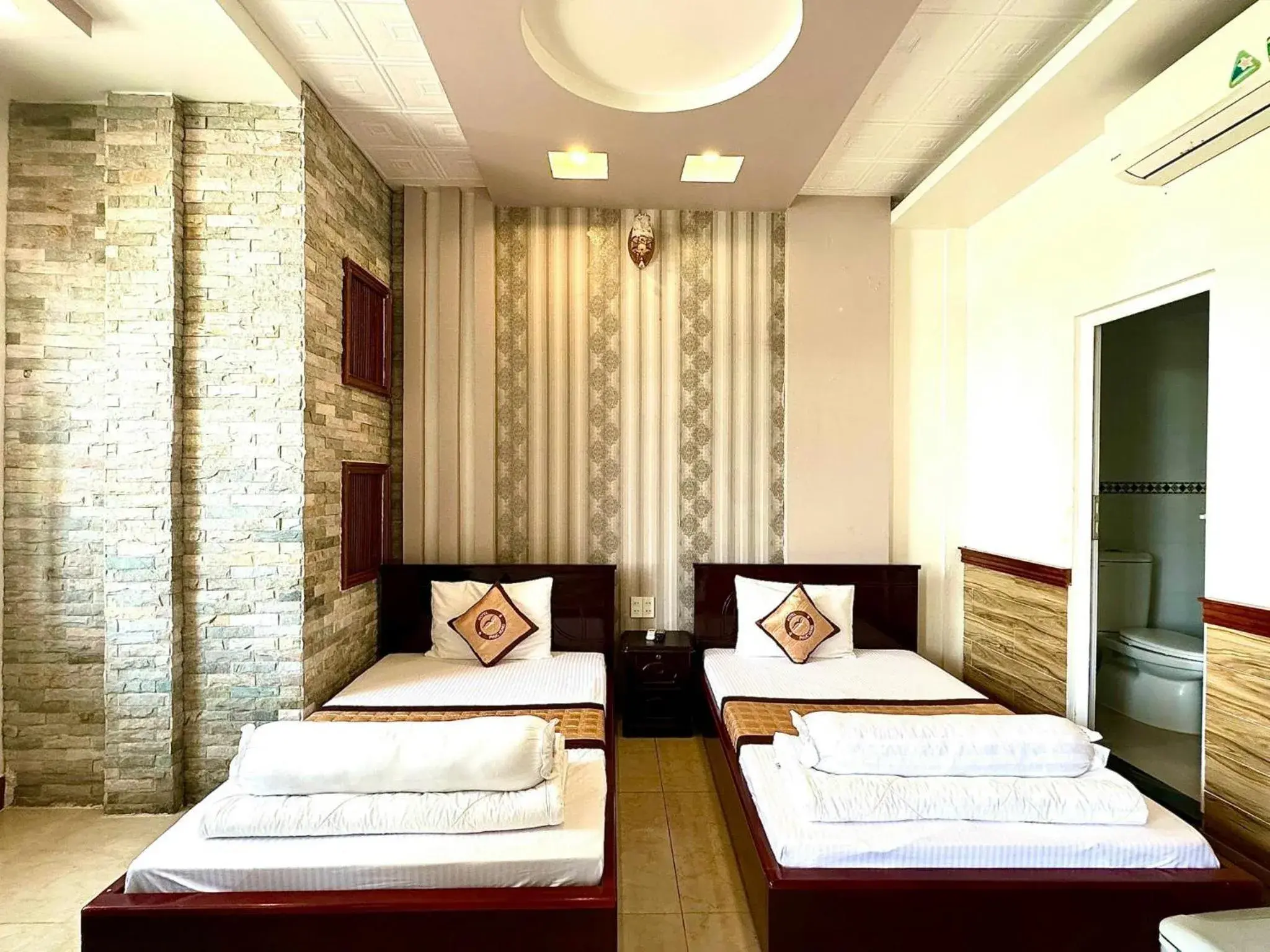 Photo of the whole room, Bed in Phuc Hung Hotel Photo of the whole room, Bed in Phuc Hung Hotel