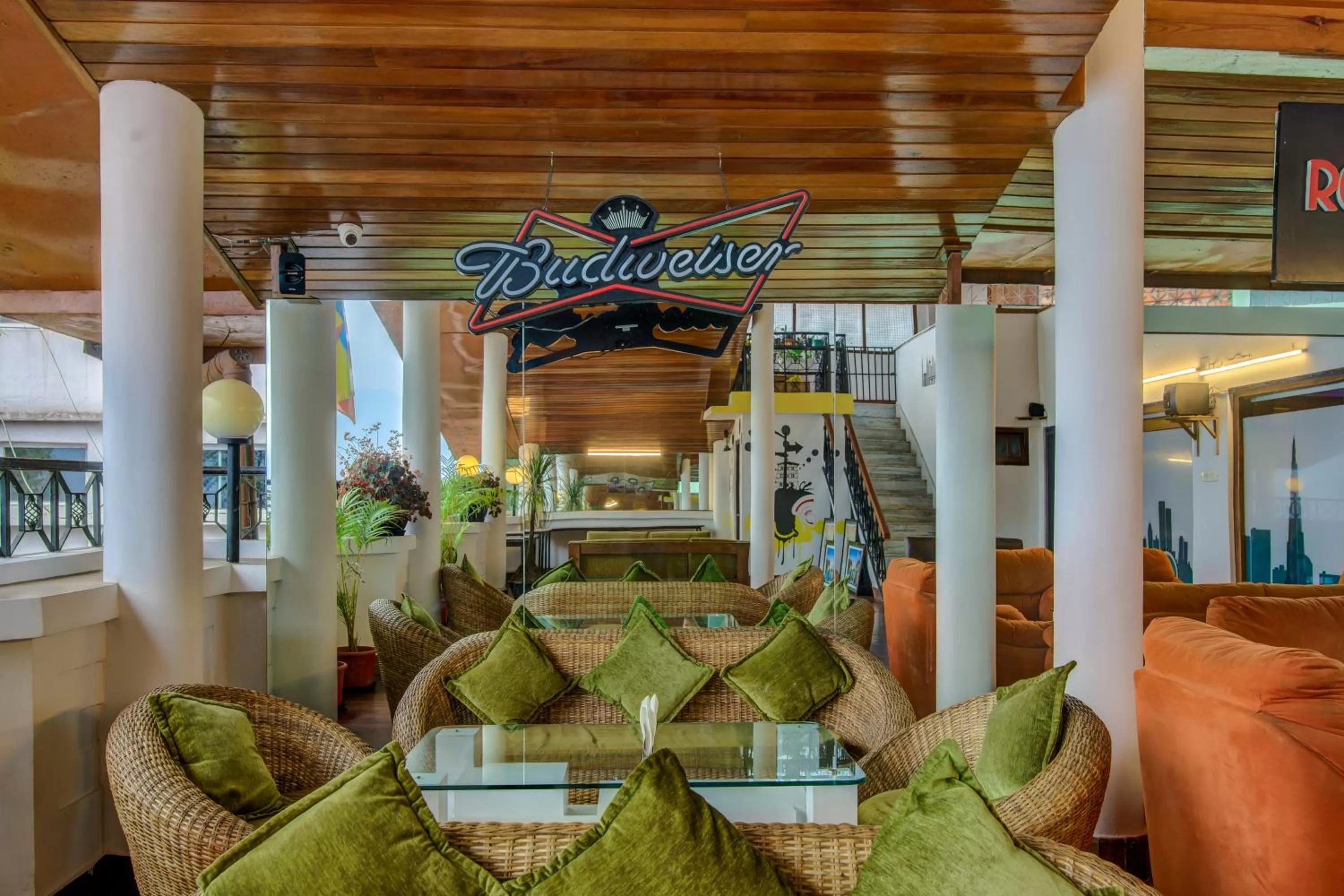 Lounge or bar in Muscatel Yavachi - 400 Mts from MG Marg