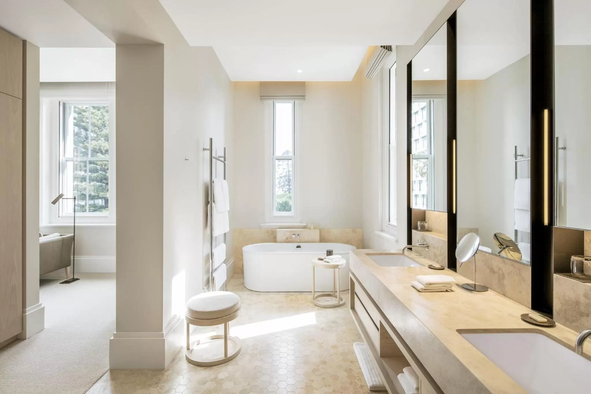 Photo of the whole room in COMO The Treasury