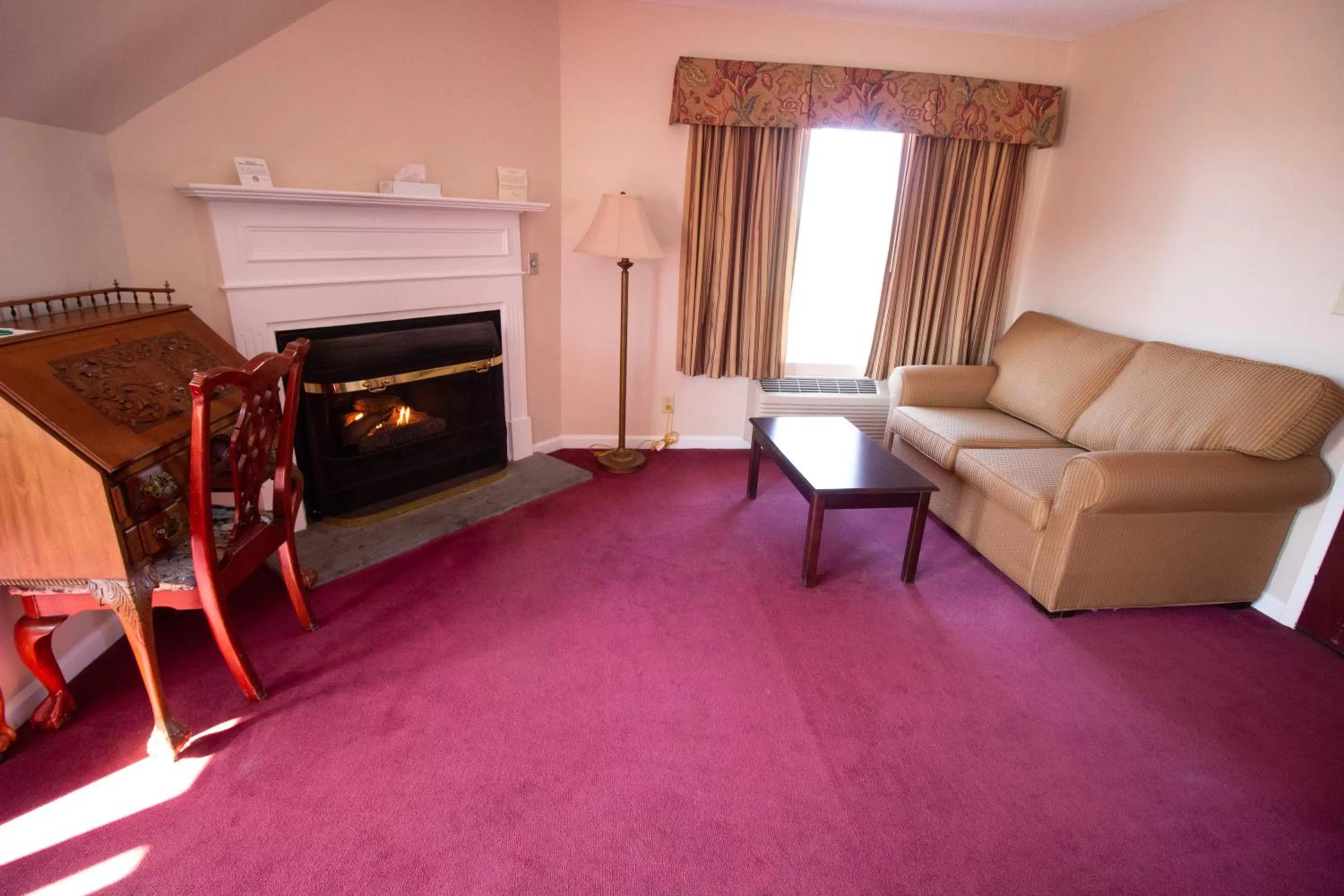 Seating Area in The Lucerne Inn