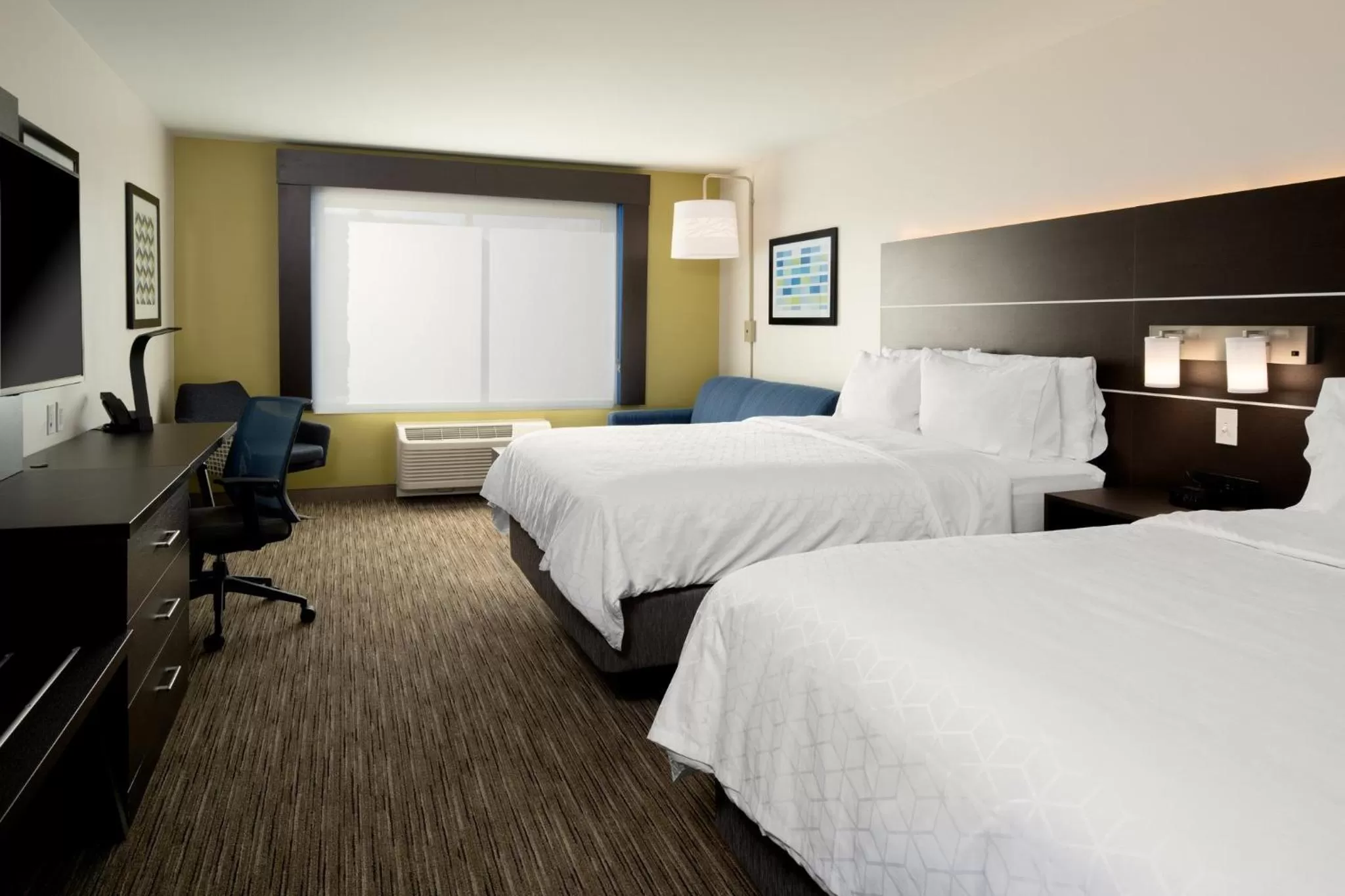 Photo of the whole room, Bed in Holiday Inn Express & Suites - Bullhead City by IHG
