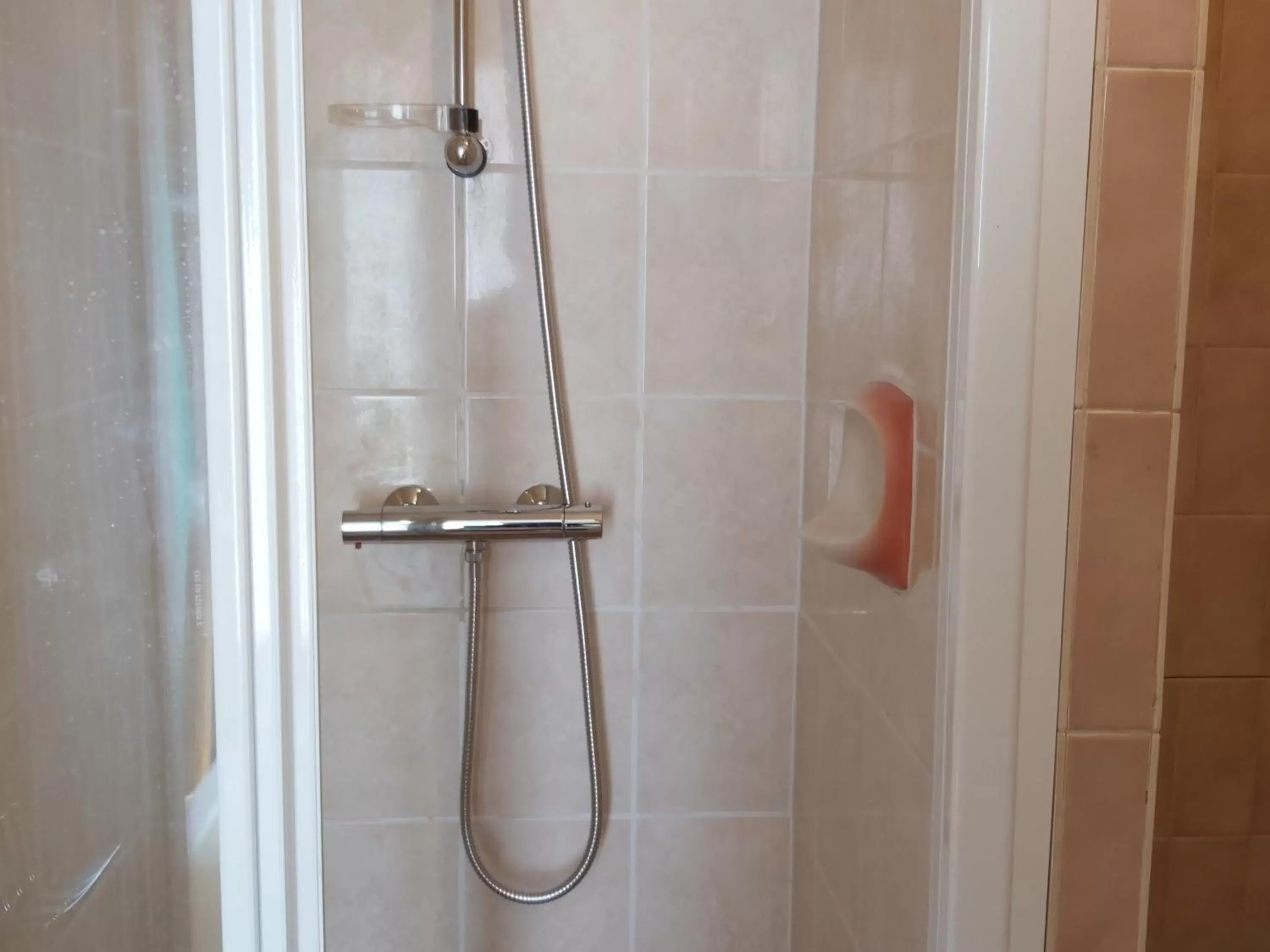 Shower, Bathroom in Vichy Sejour