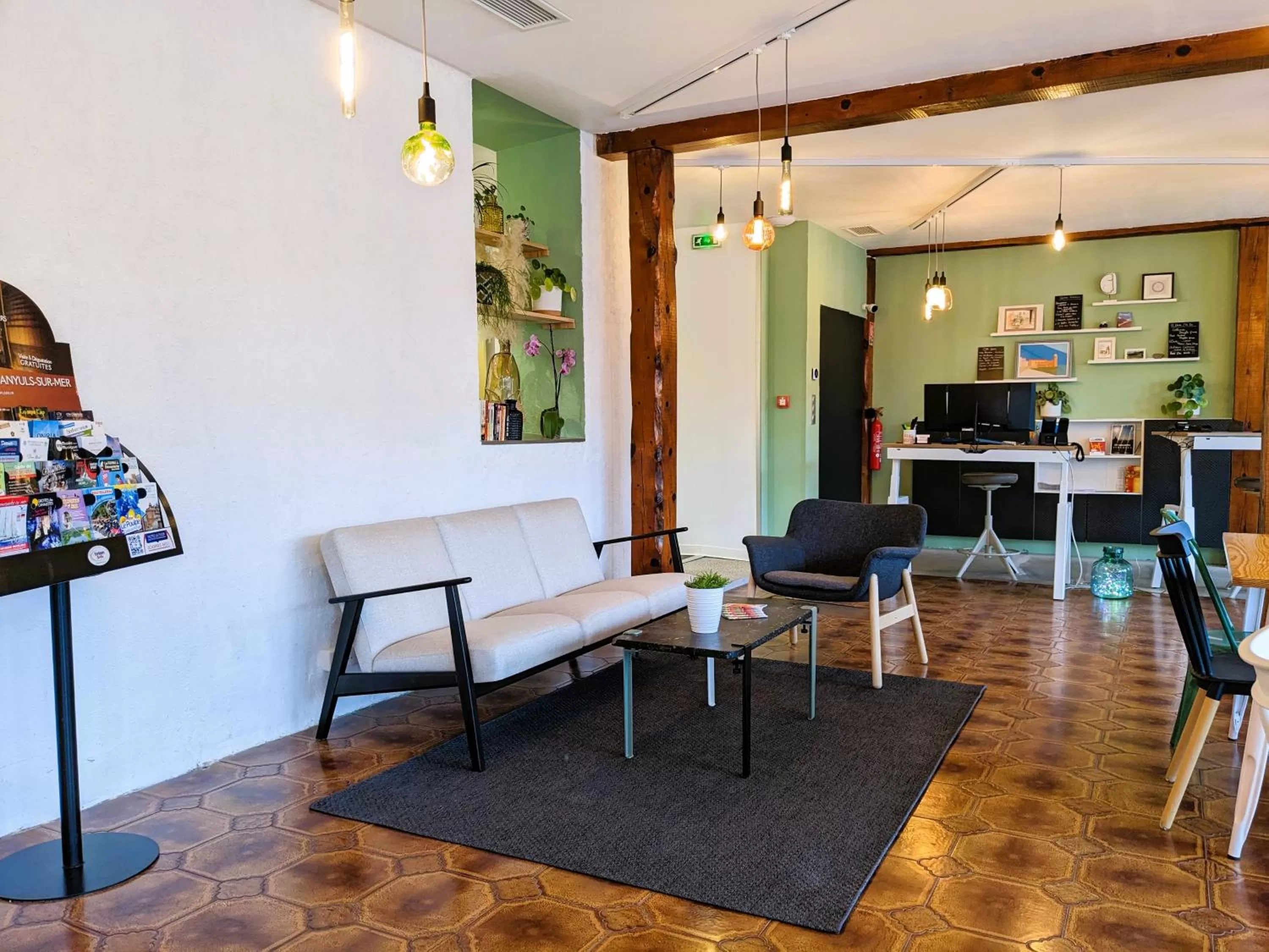 Living room in Hôtel PB - Paris-Barcelone