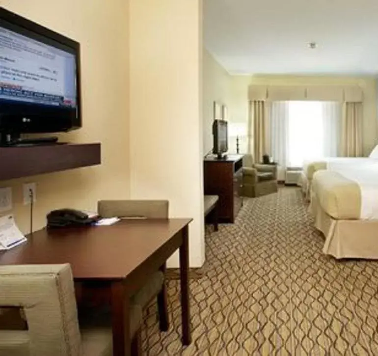TV/Entertainment Center in Holiday Inn Express and Suites Bossier City Louisiana Downs, an IHG Hotel