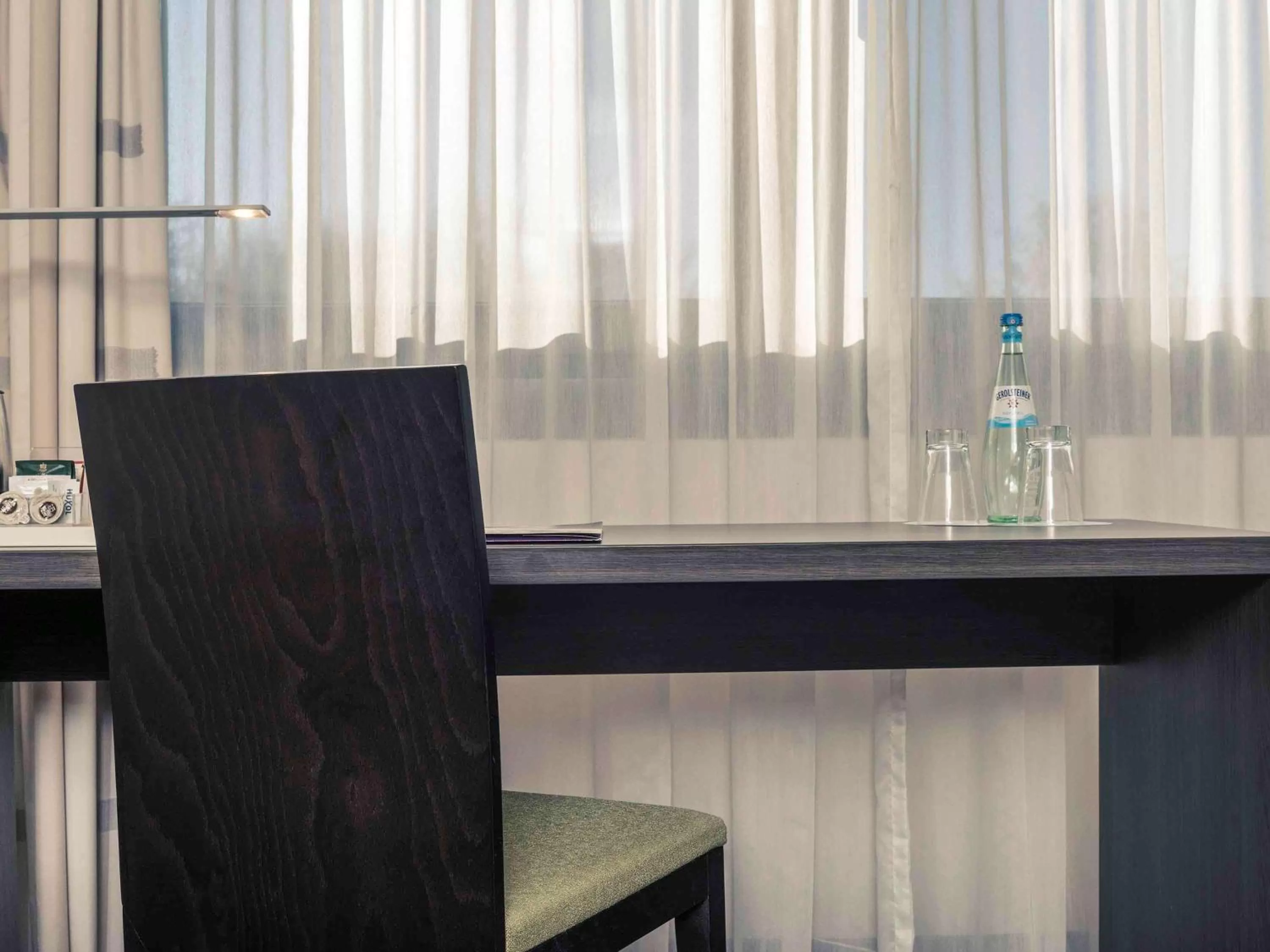 Photo of the whole room, Bathroom in Mercure Düsseldorf Airport