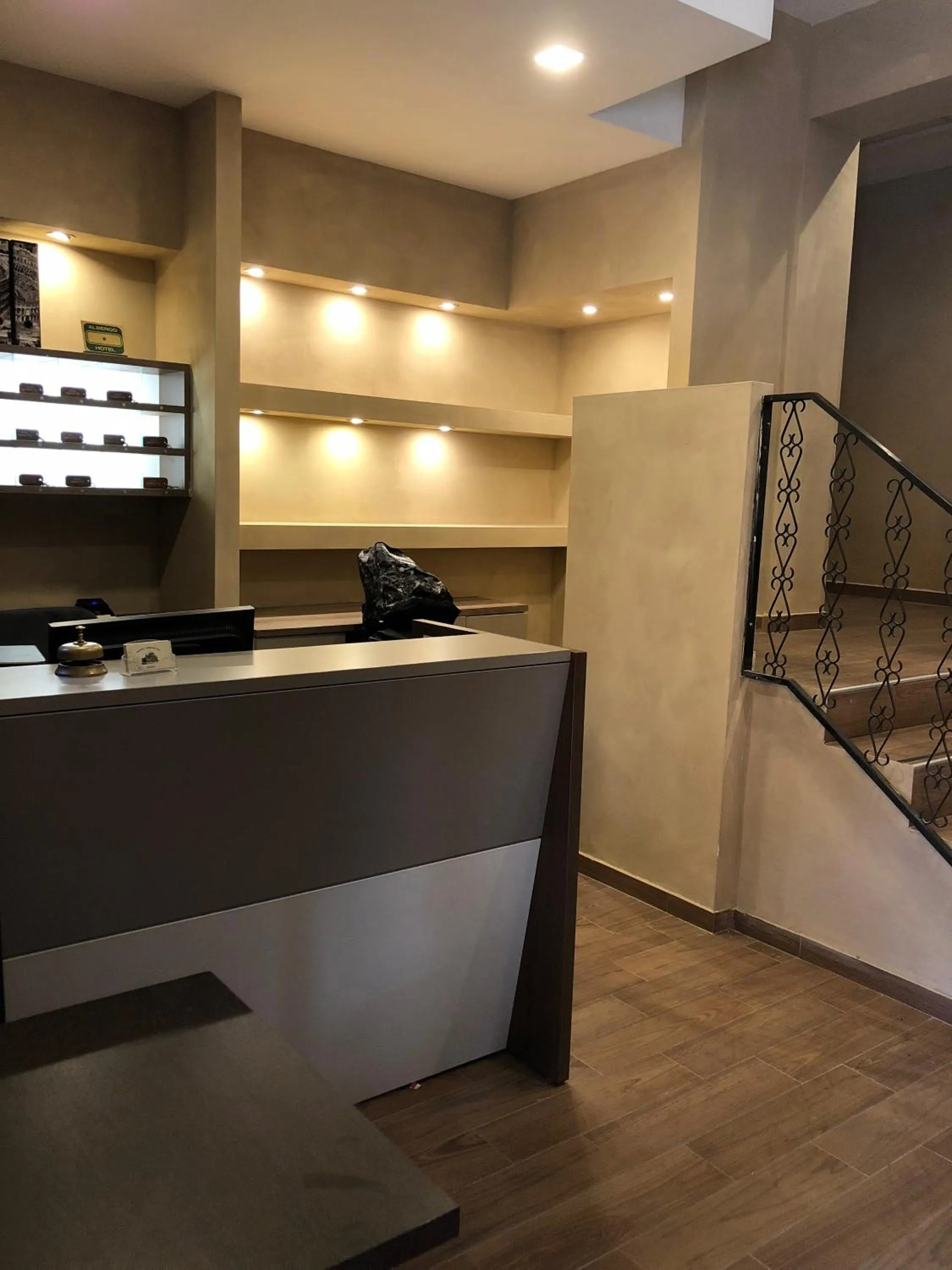 Lobby or reception in Albergo Corvetto Corso Lodi