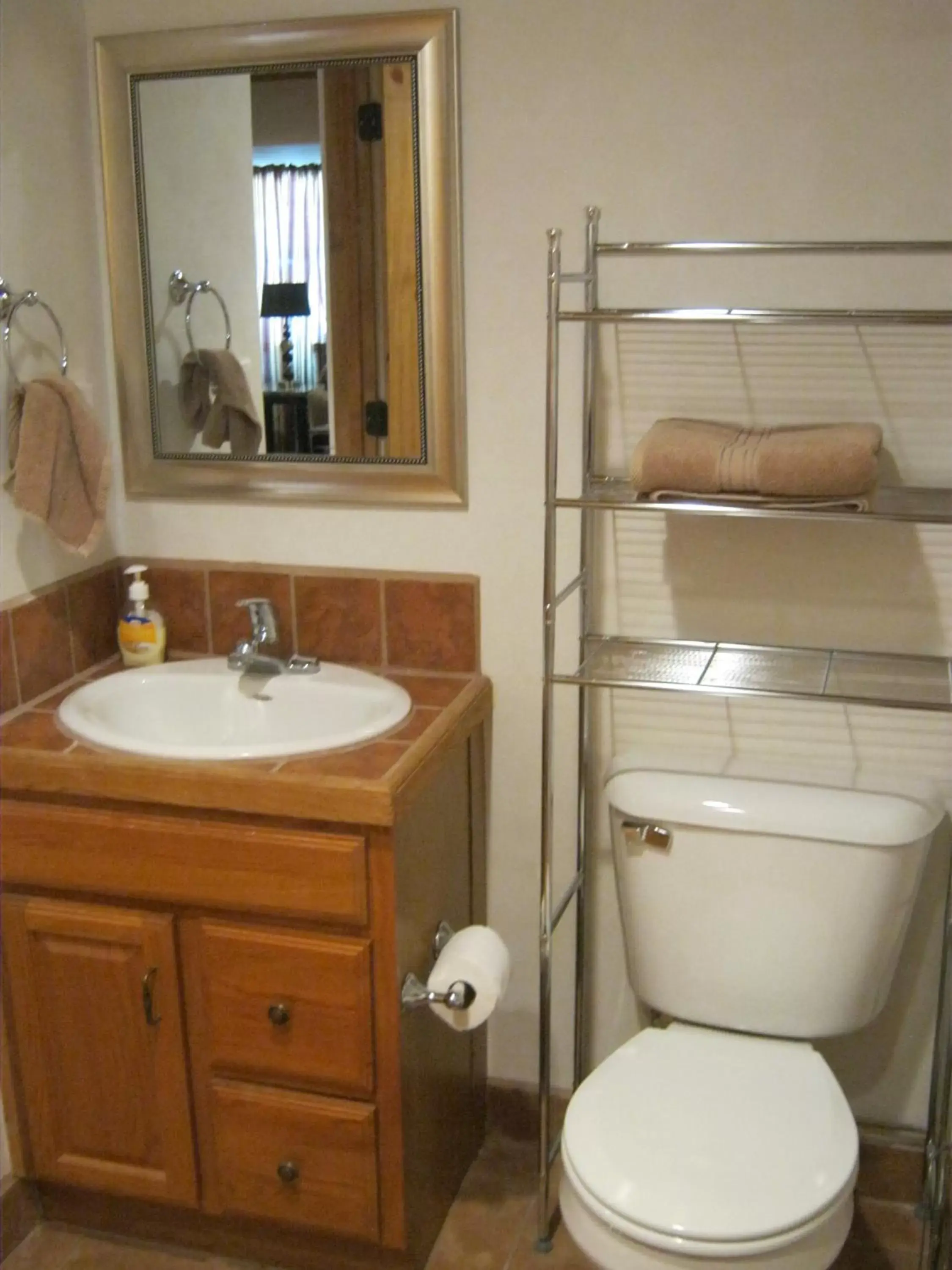 Bathroom in Shady Brook Inn Village/Resort