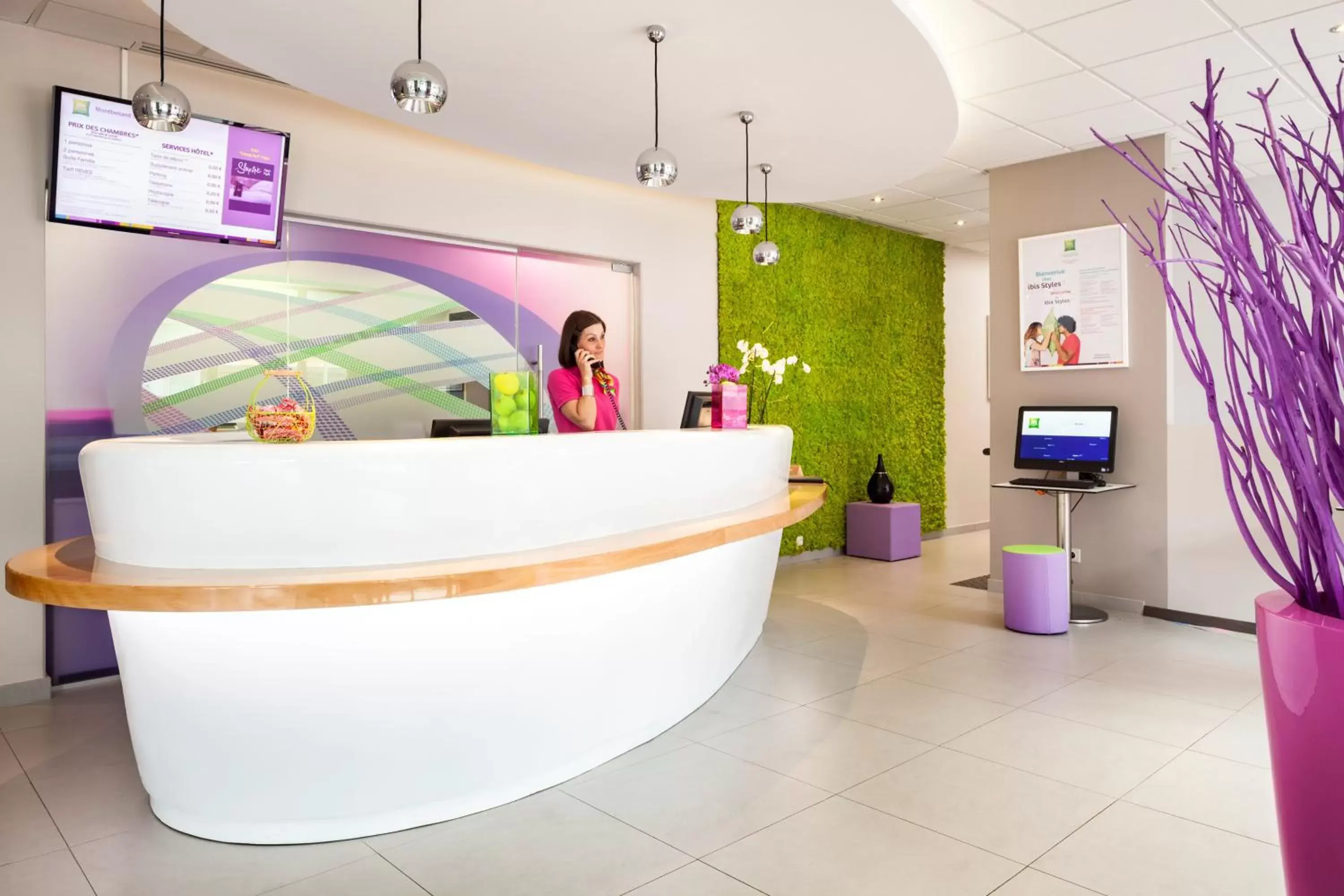 Staff, Lobby/Reception in ibis Styles Montbéliard