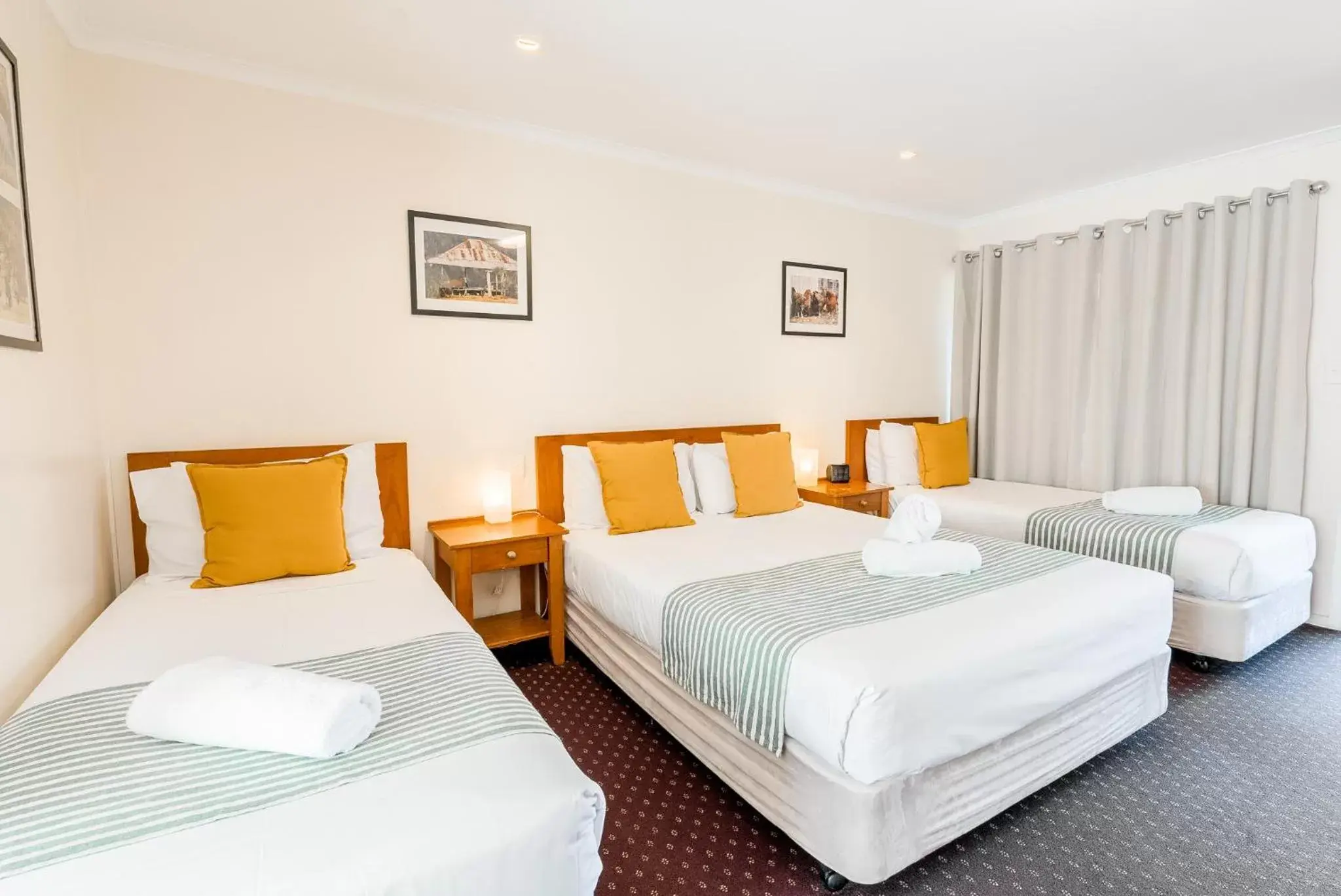 Bed in The Henry Parkes Tenterfield