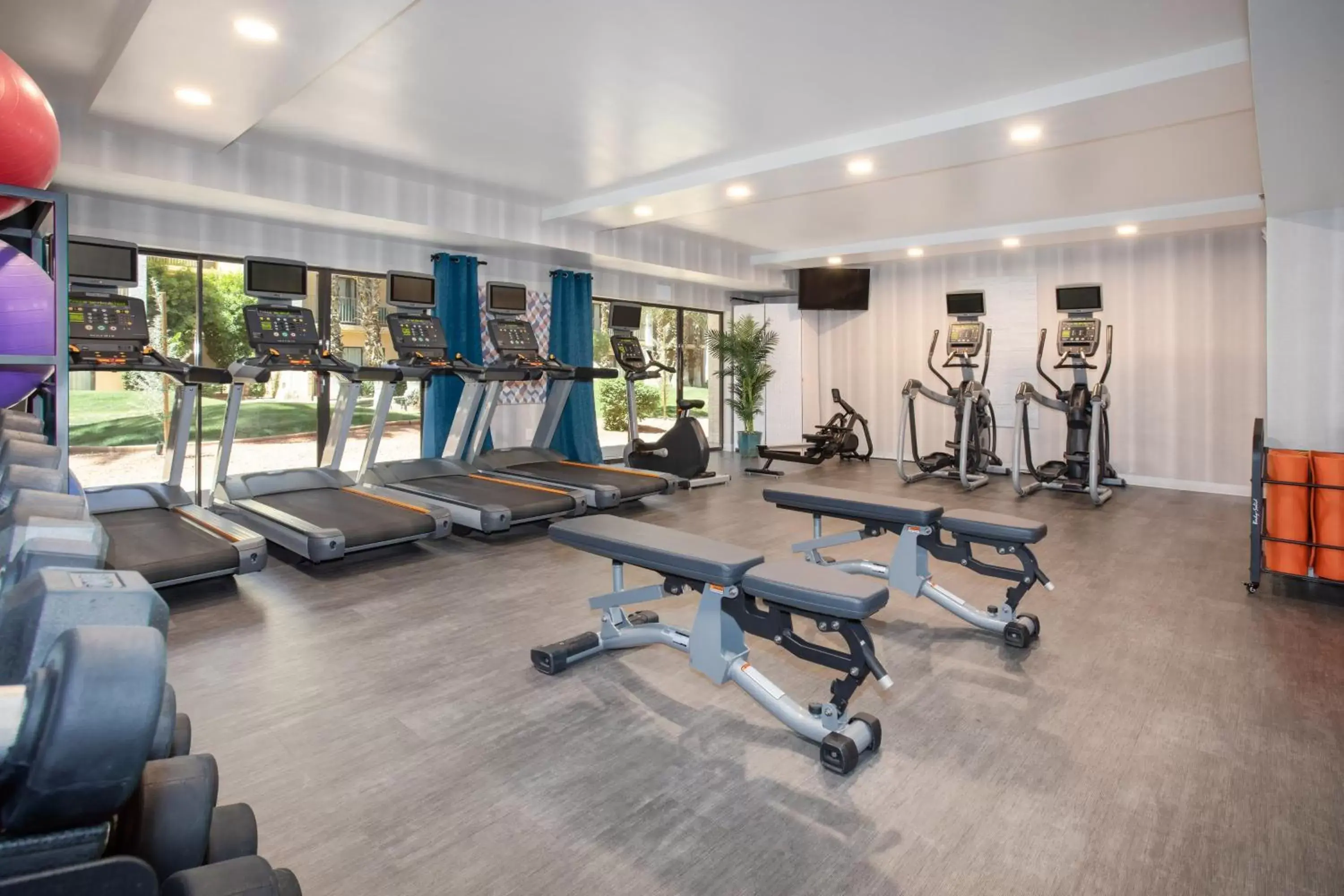 Fitness centre/facilities in Crowne Plaza Phoenix - Chandler Golf Resort by IHG Fitness centre/facilities in Crowne Plaza Phoenix - Chandler Golf Resort by IHG