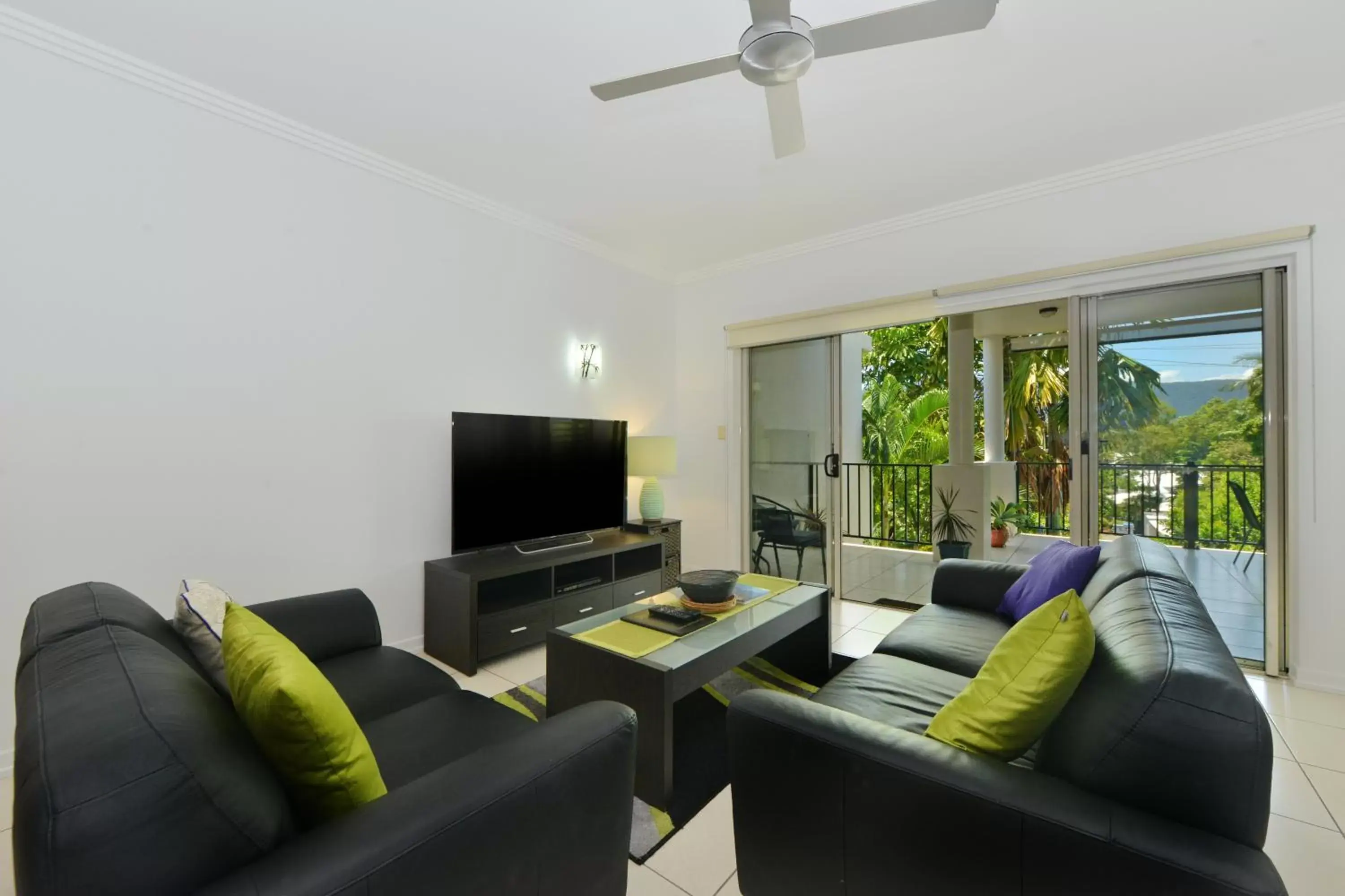 Living room in Bellevue At Trinity Beach Living room in Bellevue At Trinity Beach