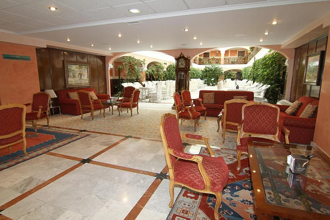 Lobby or reception in Hotel Begoña Park
