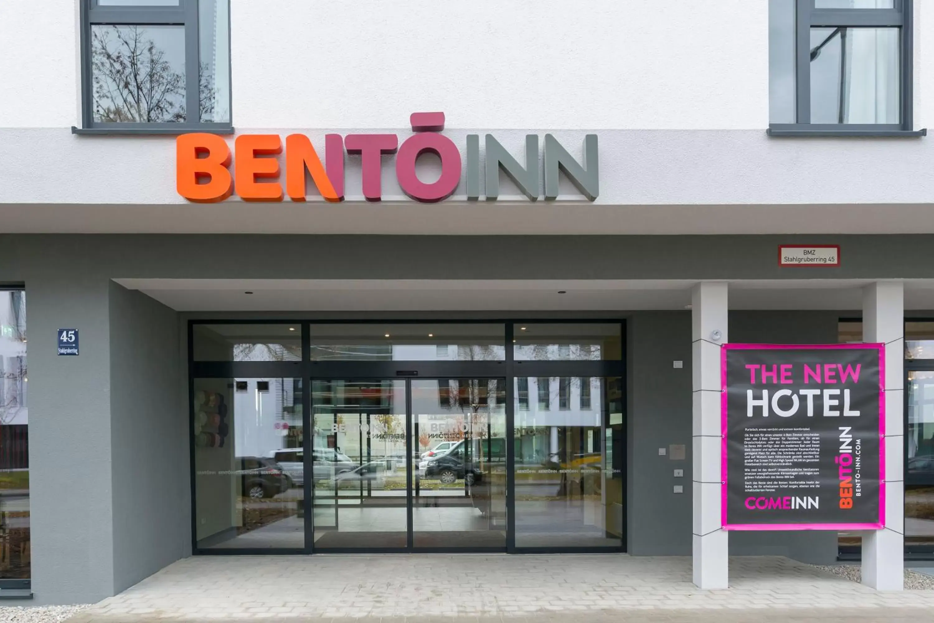 Facade/entrance in Bento Inn Munich Messe