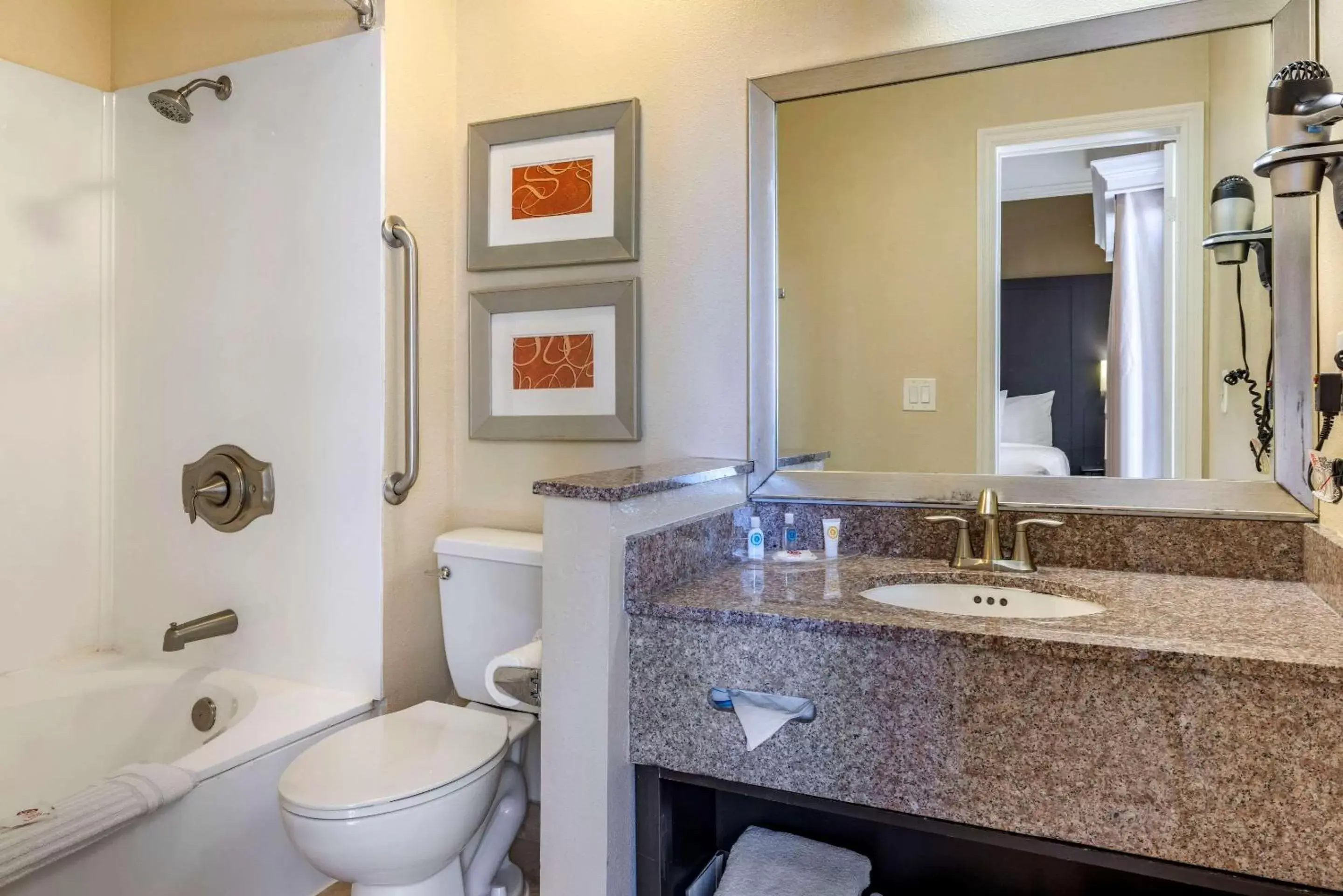 Photo of the whole room, Bathroom in Comfort Inn & Suites Huntington Beach