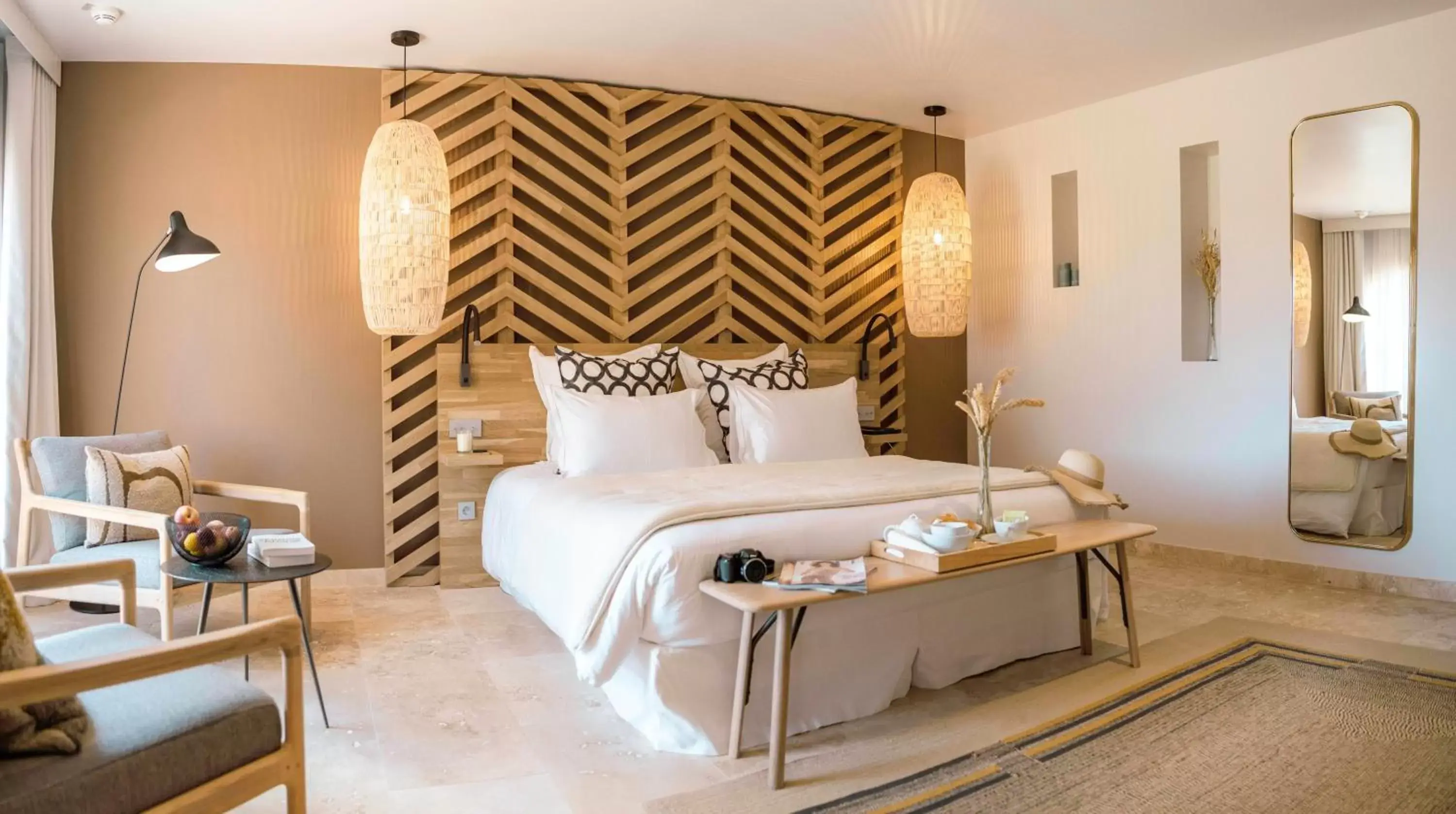 Bed in Château L'Hospitalet Wine Resort Beach & Spa
