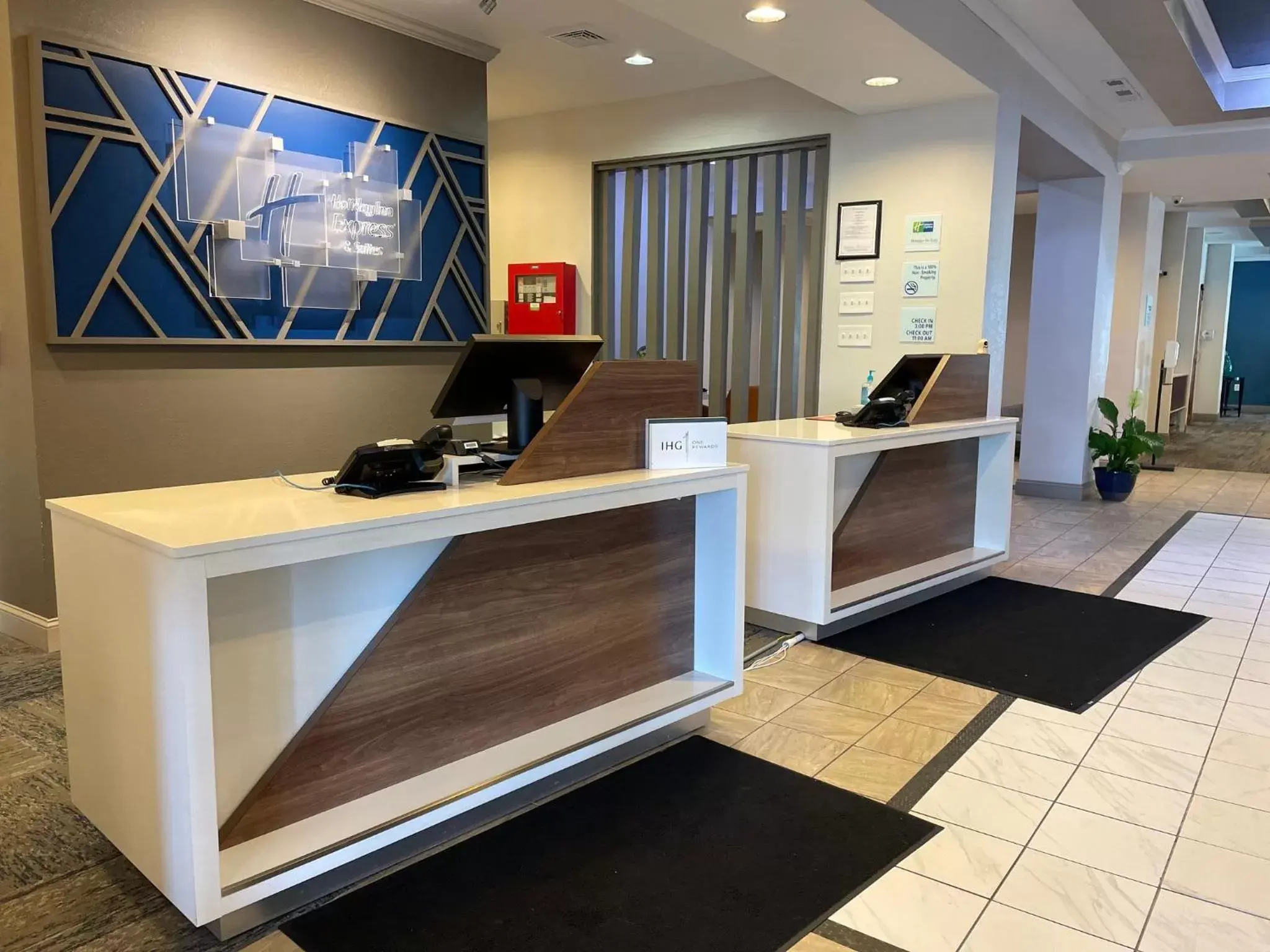 Property building, Lobby/Reception in Holiday Inn Express and Suites Montgomery, an IHG Hotel