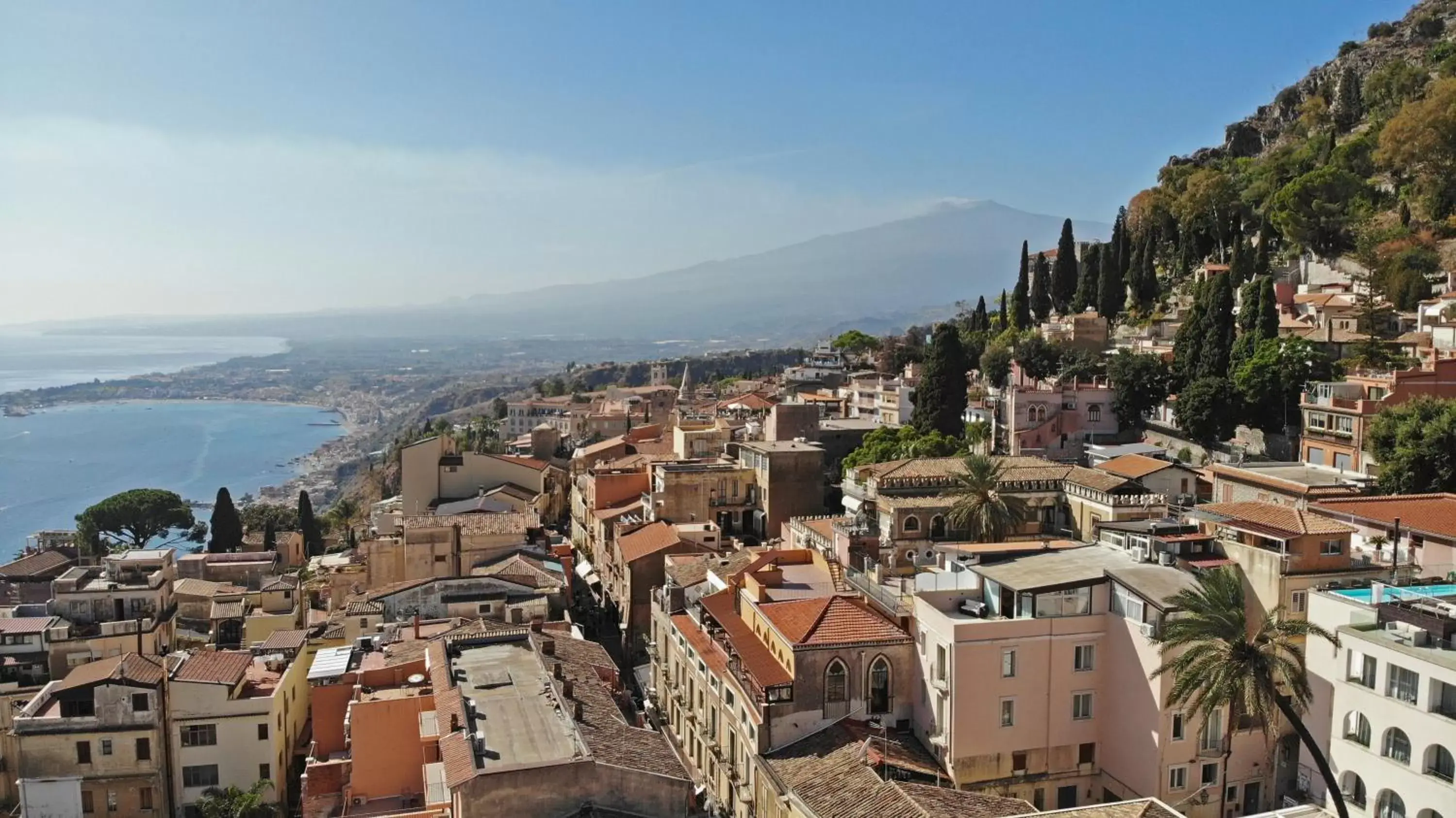 Property building, Bird's-eye View in Hotel Le Chevalier