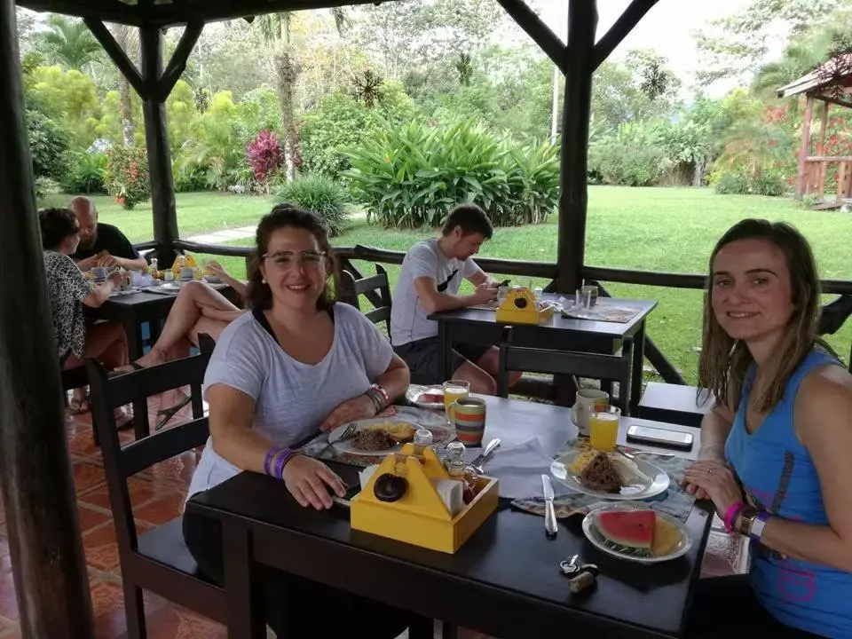 Breakfast, Restaurant/Places to Eat in Casona Rústica & Bungalow