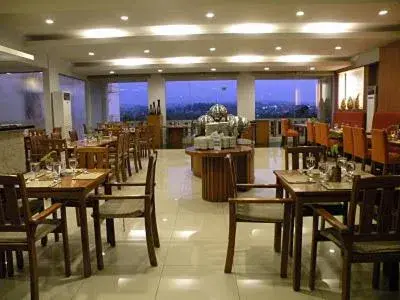 Restaurant/places to eat in Hotel Grasia Restaurant/places to eat in Hotel Grasia
